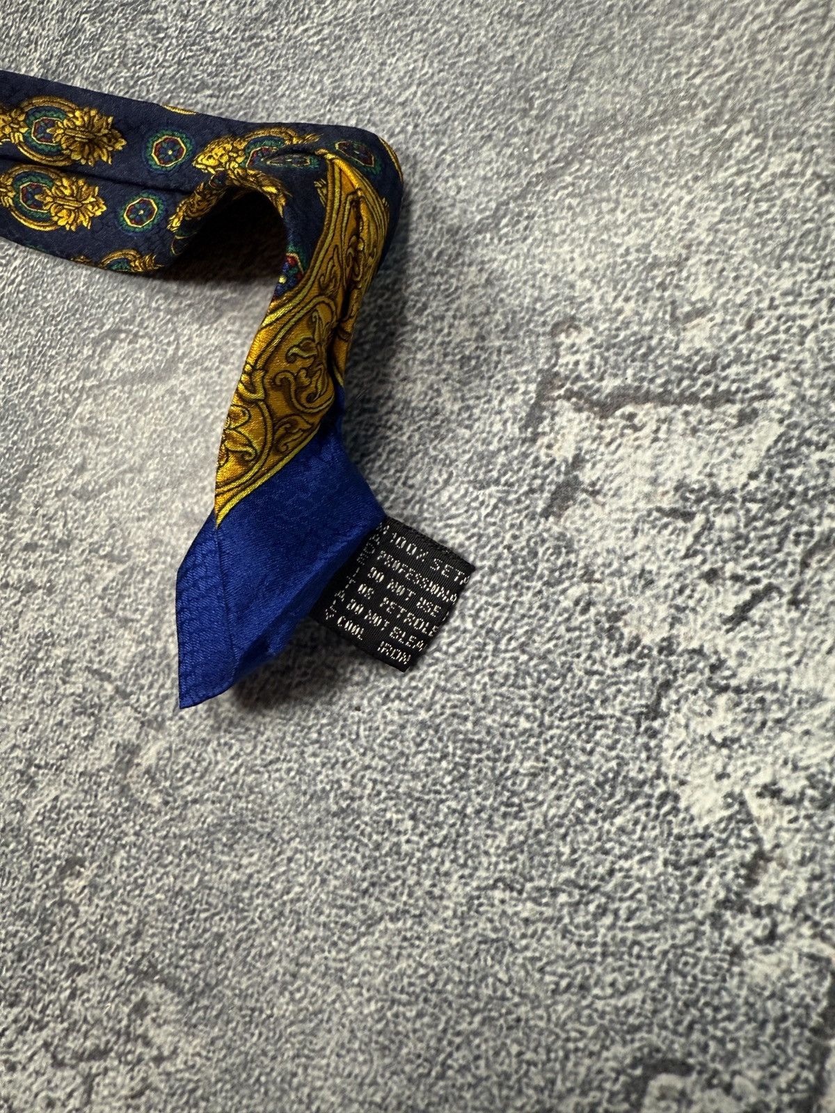 Versace GIANNI VERSACE TIE FULL LOGO 100% SILK VINTAGE Size ONE SIZE - 8 Thumbnail