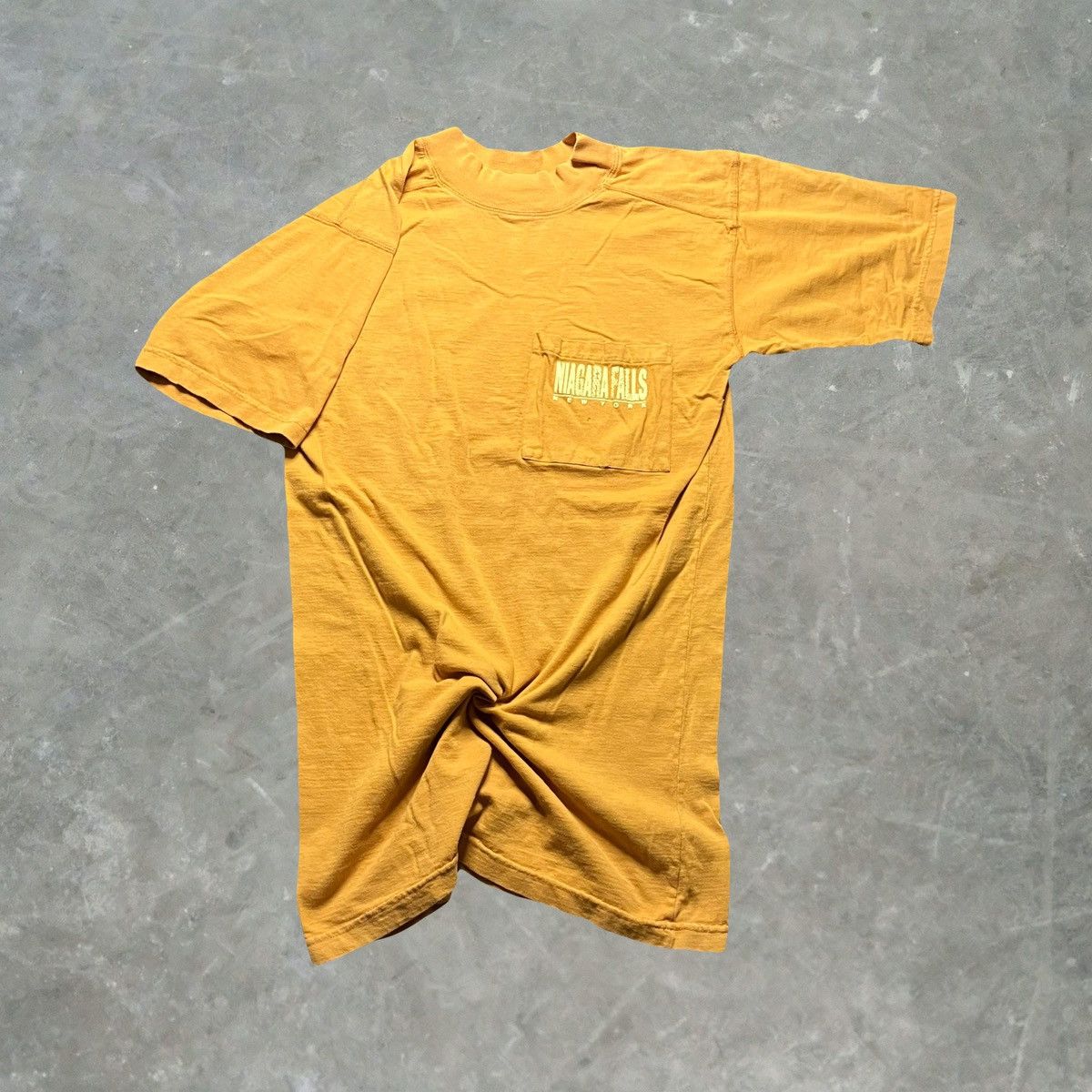 Vintage Vintage Niagra Falls New York Long Pocket T Shirt Size US M / EU 48-50 / 2 - 1 Thumbnail