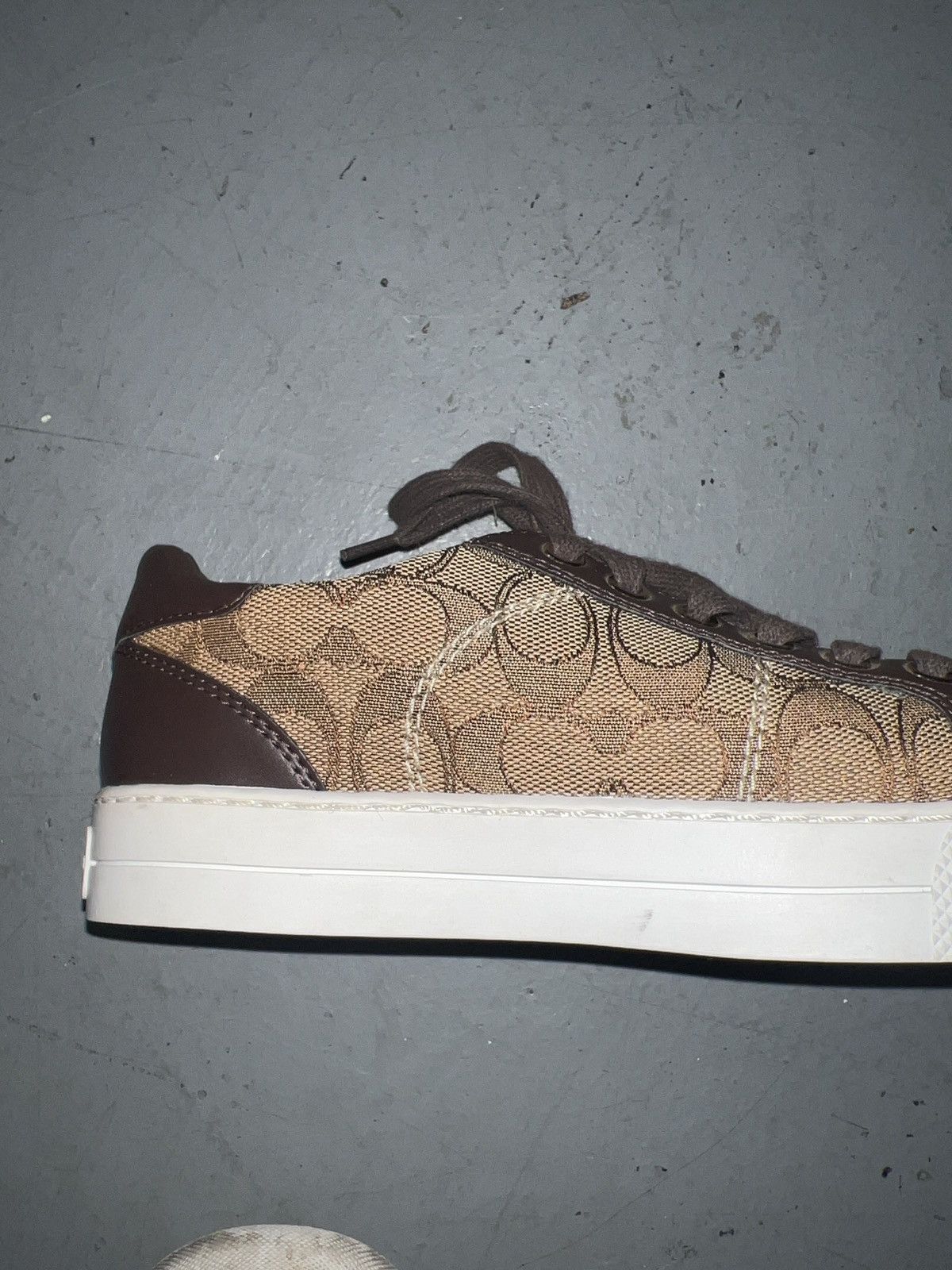 Coach Coach Paddy All-Over Monogram Low-Top Sneakers Size US 5 / IT 35 - 3 Thumbnail
