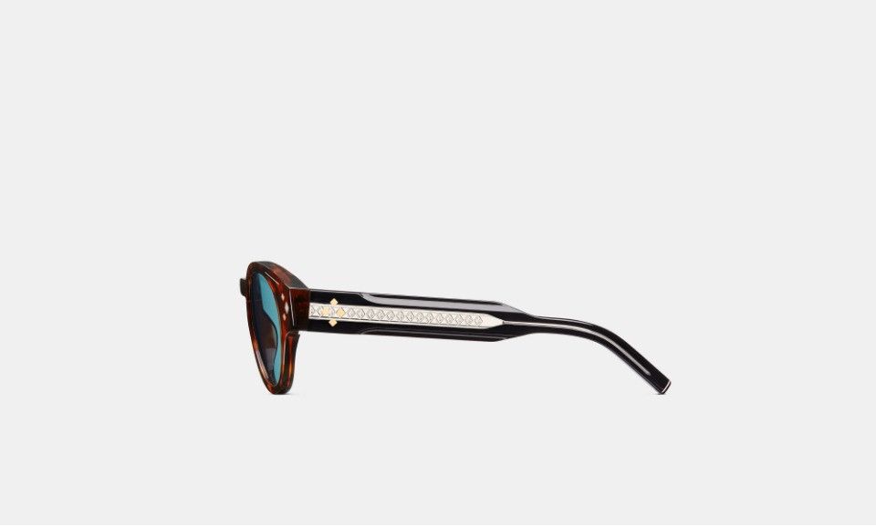 Dior o1w1db10424 Size: OS Cd Dlamond R21 in Brown Size ONE SIZE - 2 Thumbnail