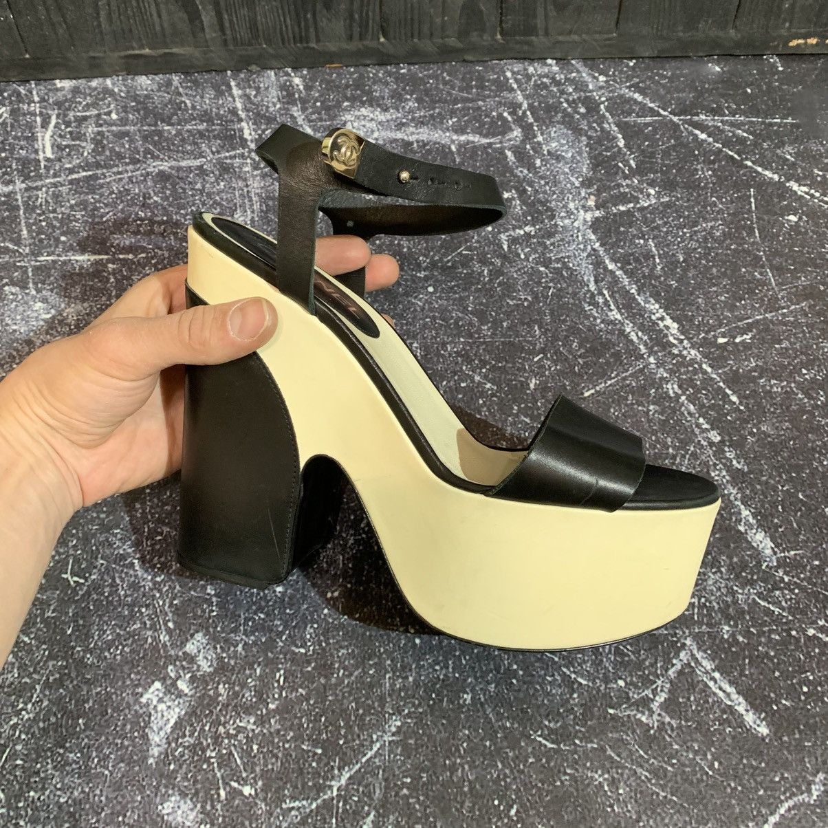 Chanel Women's CHANEL Ankle Strap Platform Sandals Leather Size 40 Size US 10 / IT 40 - 19 Thumbnail