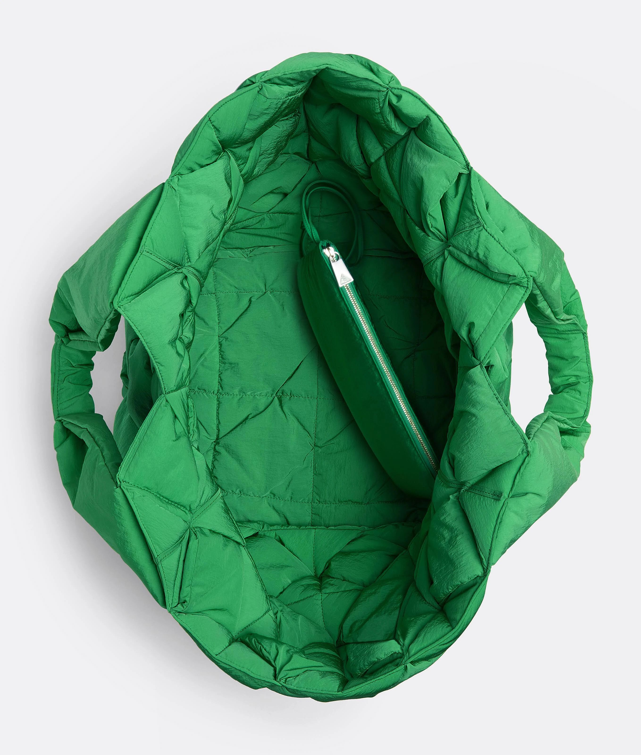 Bottega Veneta o1loc1c0724 Size: OS / 666868 Cassette in Green Size ONE SIZE - 2 Thumbnail