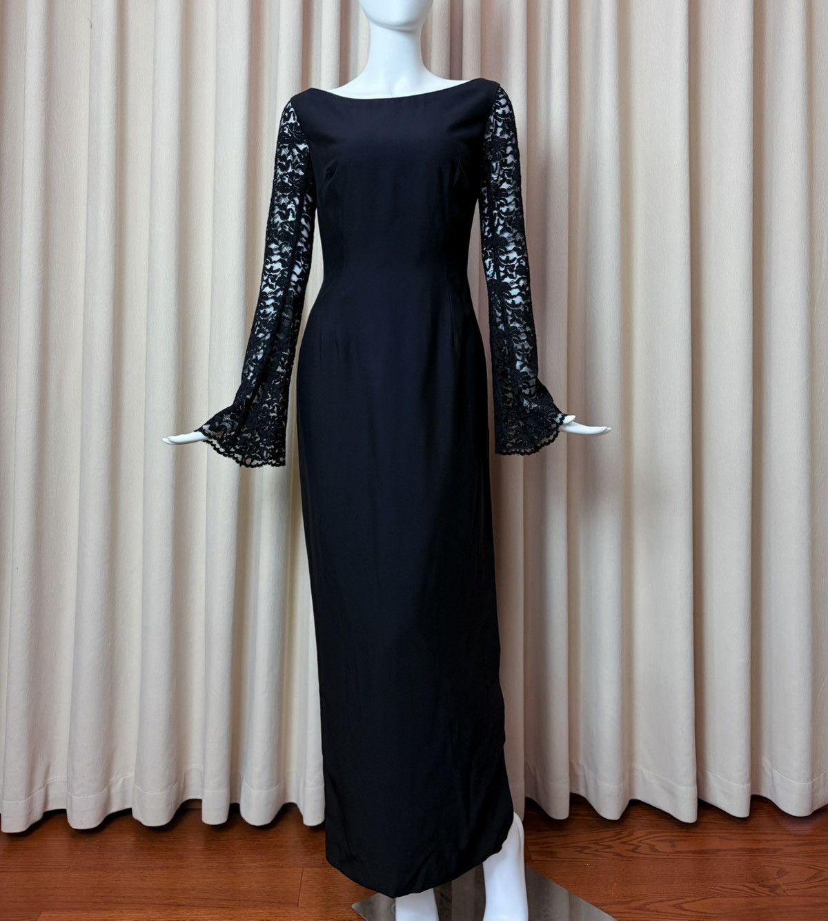 Dolce & Gabbana Vintage Dolce & Gabbana Black Lace Evening Gown Size M / US 6-8 / IT 42-44 - 2 Thumbnail