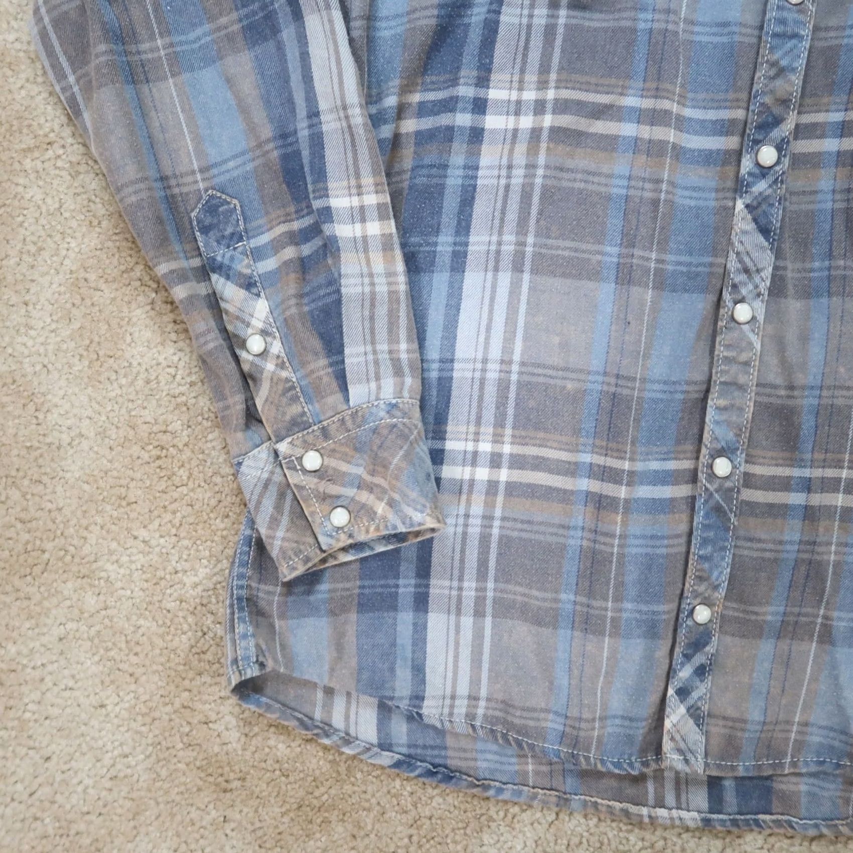 Vintage VINTAGE Buckle Button-Up Shirt Men Large Long Sleeve Plaid Hooded Athletic Fit Blue Size US L / EU 52-54 / 3 - 2 Thumbnail