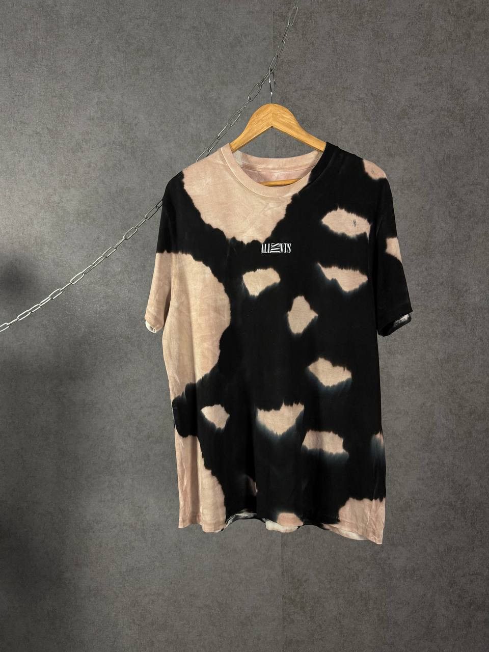 Allsaints Allsaints designer center logo tee Size US S / EU 44-46 / 1 - 1 Thumbnail