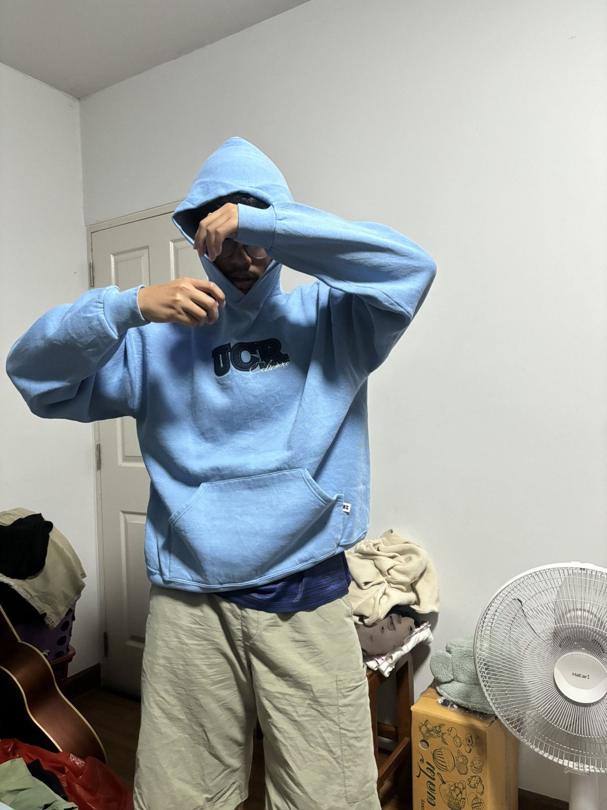 Vintage Vintage Russell Athletic Hoodie Baby Blue Size US L / EU 52-54 / 3 - 13 Thumbnail