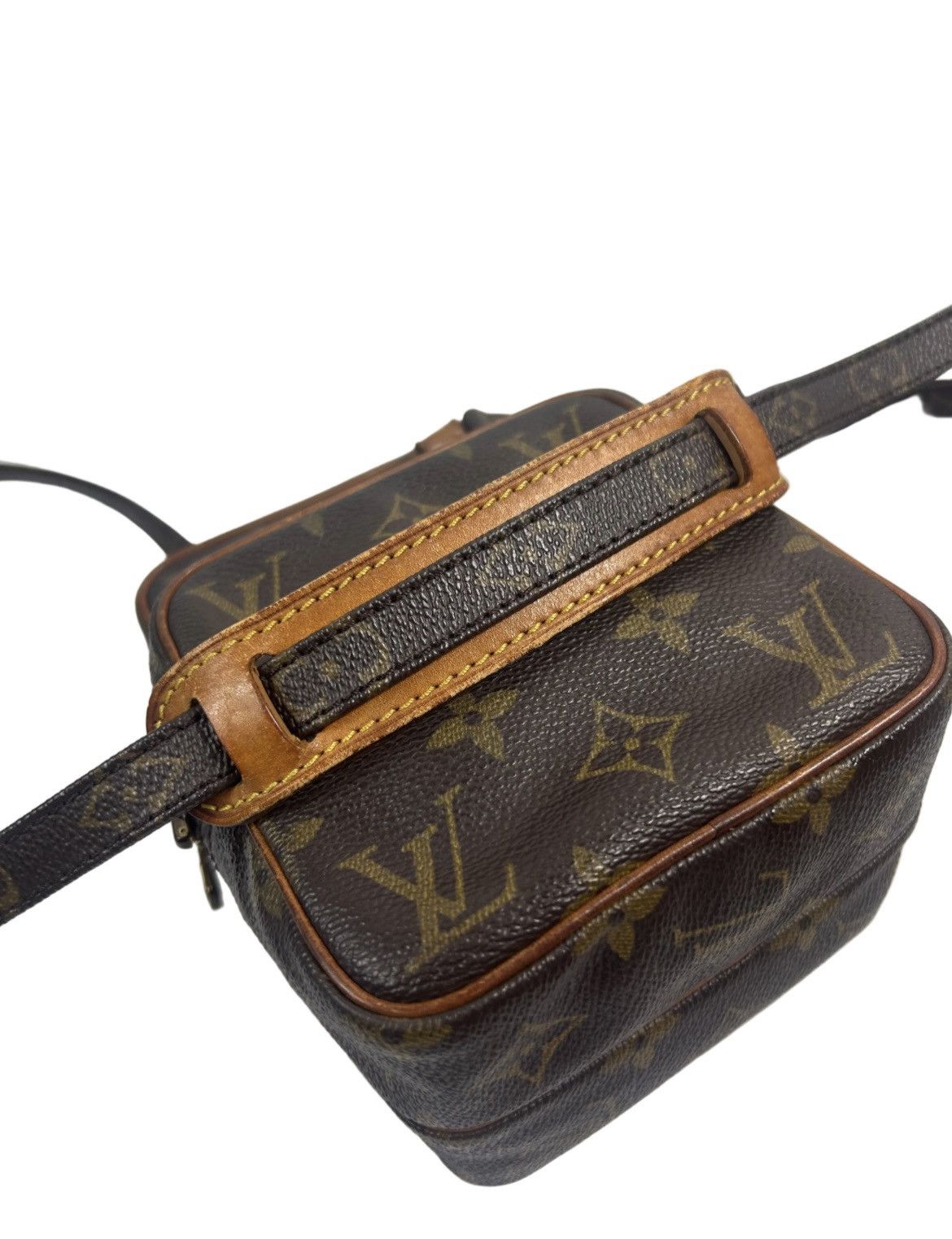 Louis Vuitton Louis Vuitton Monogram Crossbody Bag Size ONE SIZE - 4 Thumbnail