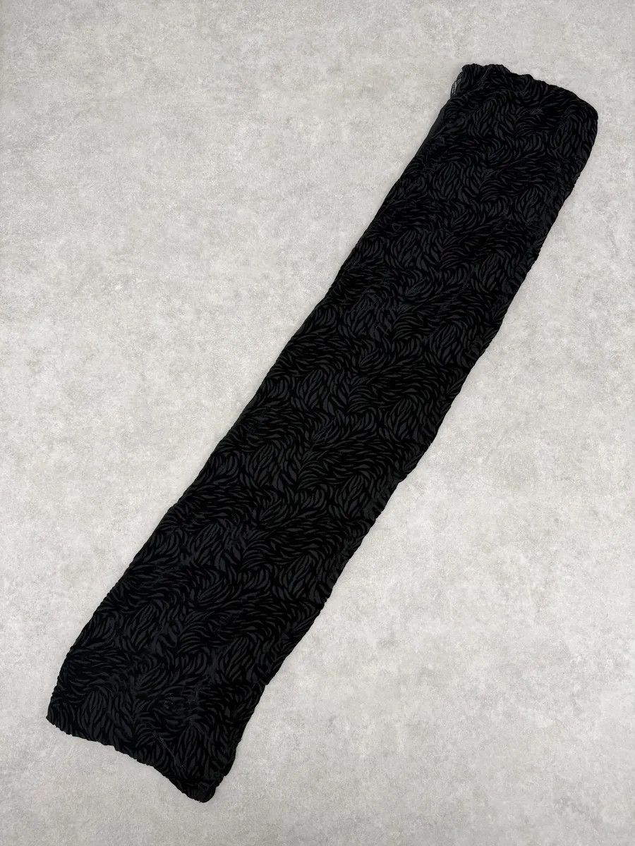 Giorgio Armani Giorgio Armani Black Silk Velvet Floral Scarf Size ONE SIZE - 4 Thumbnail