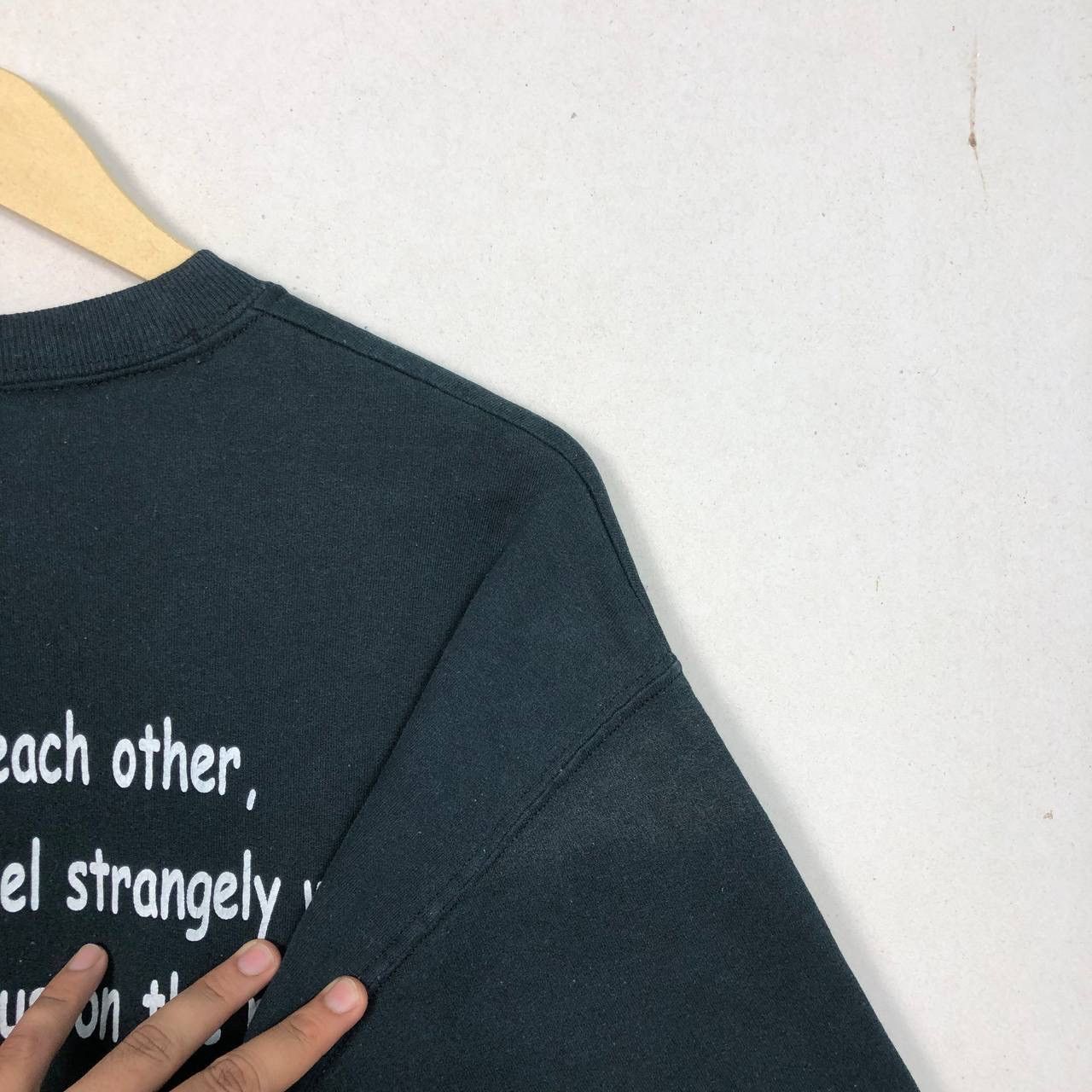 Vintage Vintage Y2K Ski Retreat Bible Wording Sweatshirt Jumper Size US L / EU 52-54 / 3 - 5 Thumbnail