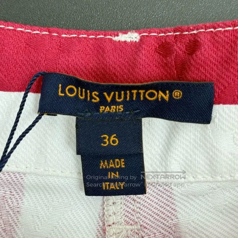 Louis Vuitton Louis Vuitton Burgundy vertical pattern presbyopic leather Size US 36 / EU 52 - 5 Thumbnail
