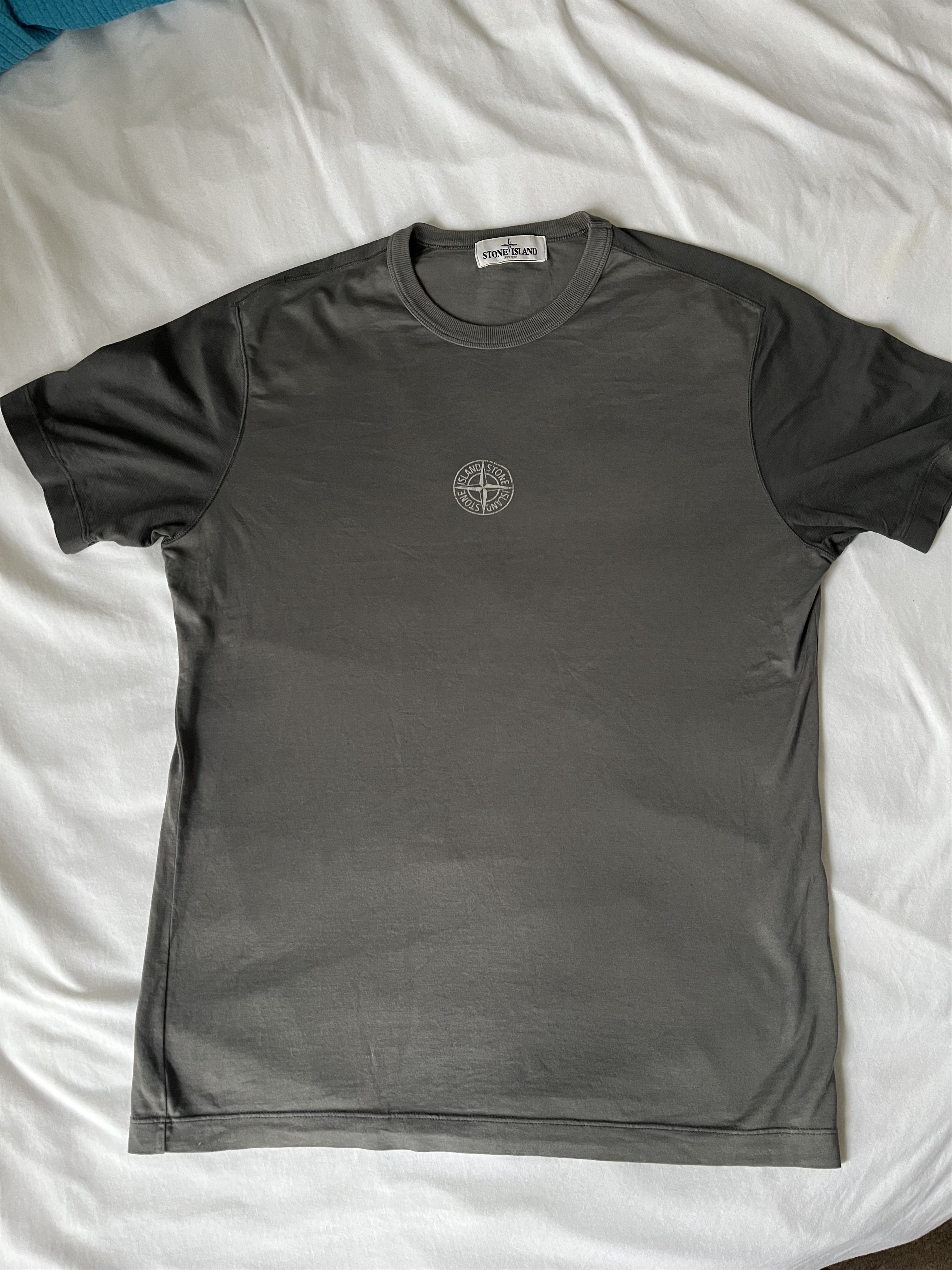 Stone Island Reflective Logo Grey T-Shirt Size US L / EU 52-54 / 3 - 1 Thumbnail