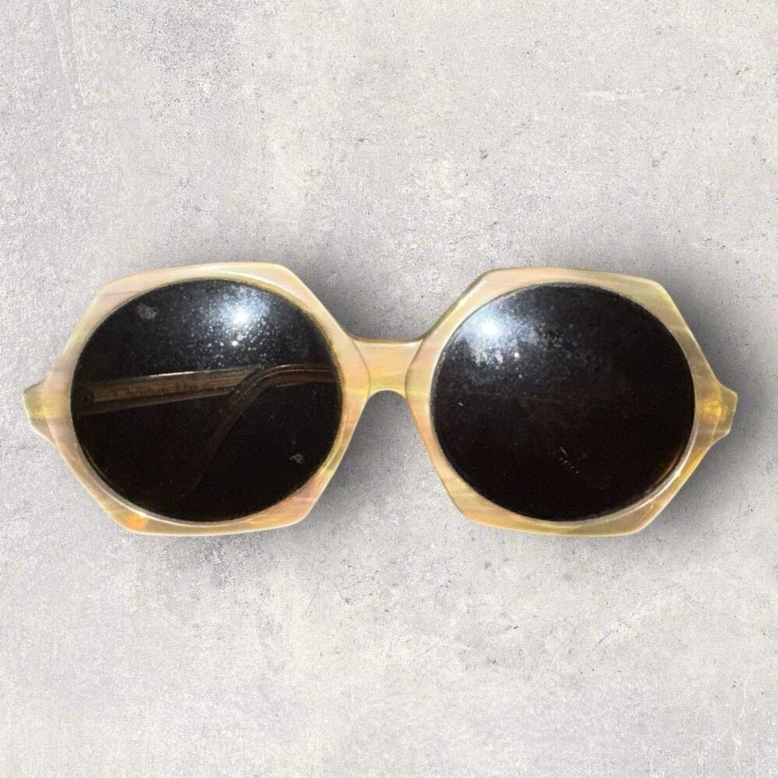 Dior Vintage Christian Dior Opal Sunglasses 1980s Rare Find Size ONE SIZE - 1 Thumbnail
