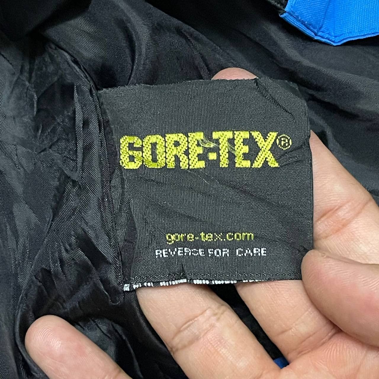 The North Face Vintage TNF The North Face Goretex Hooded Jacket Size US L / EU 52-54 / 3 - 14 Thumbnail