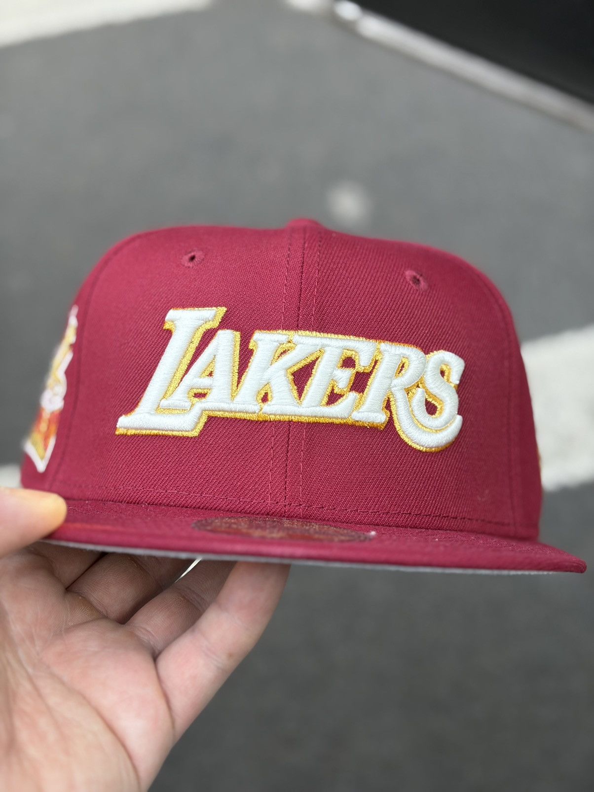 Topperz Maroon LA Lakers size 7 1/4 Size ONE SIZE - 2 Thumbnail
