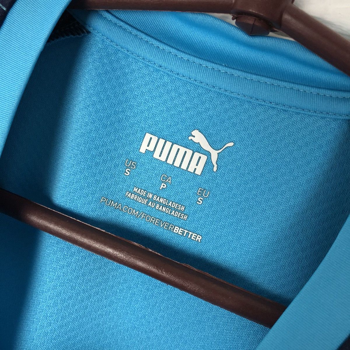 Puma Valencia 2020 training soccer jersey Size US S / EU 44-46 / 1 - 5 Thumbnail