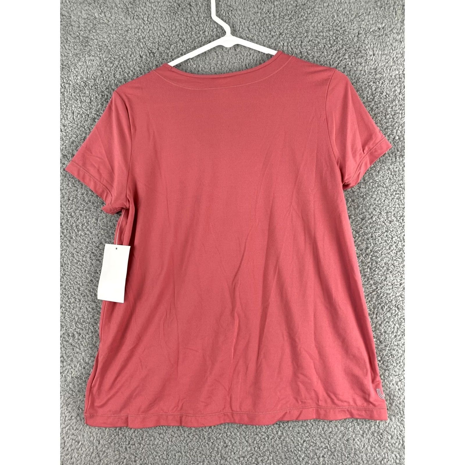 Vintage Lole T-Shirt Women’s S Coral Short Sleeve Activewear / 35-7 Size S / US 4 / IT 40 - 8 Thumbnail