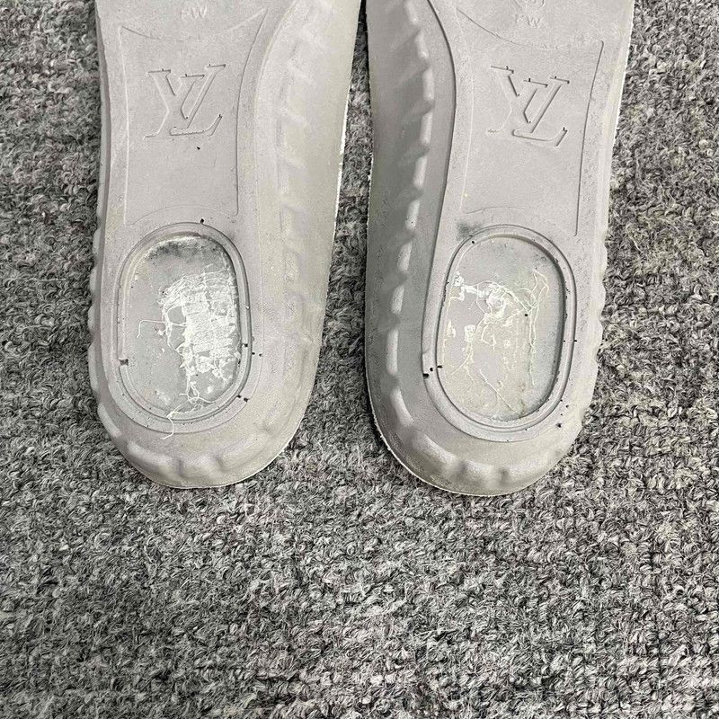 Louis Vuitton Louis Vuitton Stellar High-Top Casual Sneakers Size US 8 / IT 38 - 2 Thumbnail