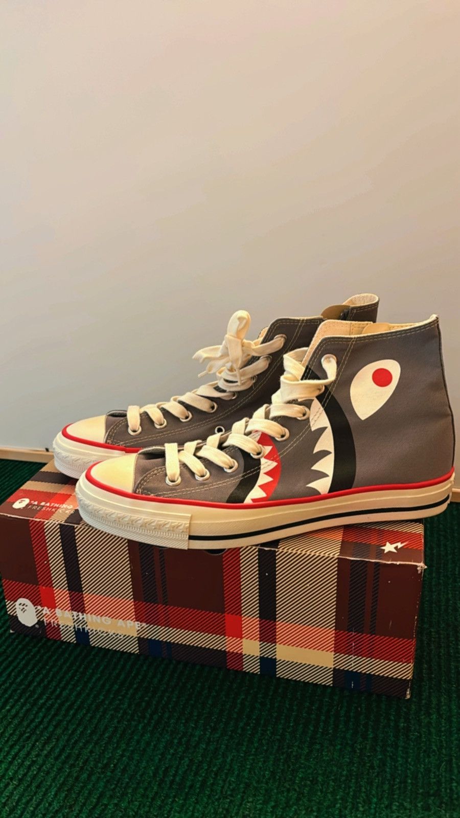 Bape Shark Apesta Hi Size US 8.5 / EU 41-42 - 1 Thumbnail