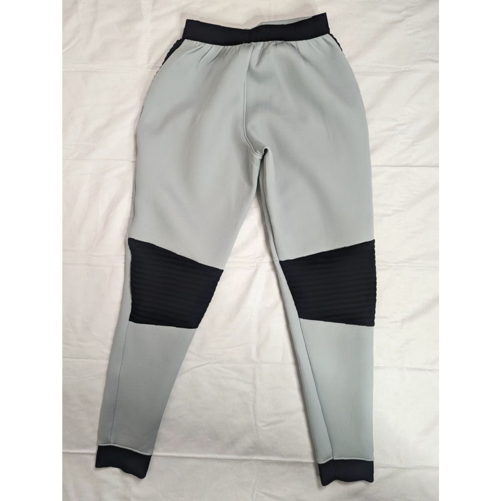 Under Armour VINTAGE Women's Under Amour Jogger Sweatpants Gray Black Size Small A2W Tapered Size 28" / US 6 / IT 42 - 2 Thumbnail