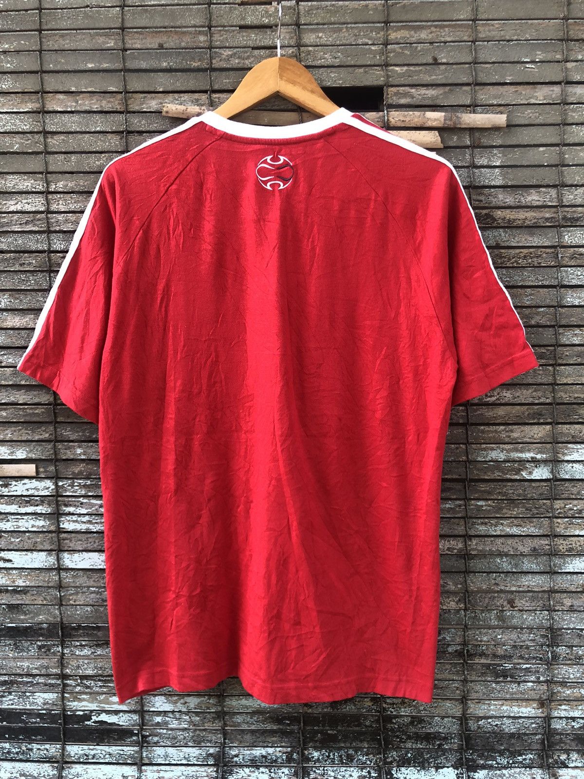 Adidas 🔥Vintage Y2k🔥 Adidas Liverpool Carlsbery Embroidered Tee Size US L / EU 52-54 / 3 - 13 Thumbnail