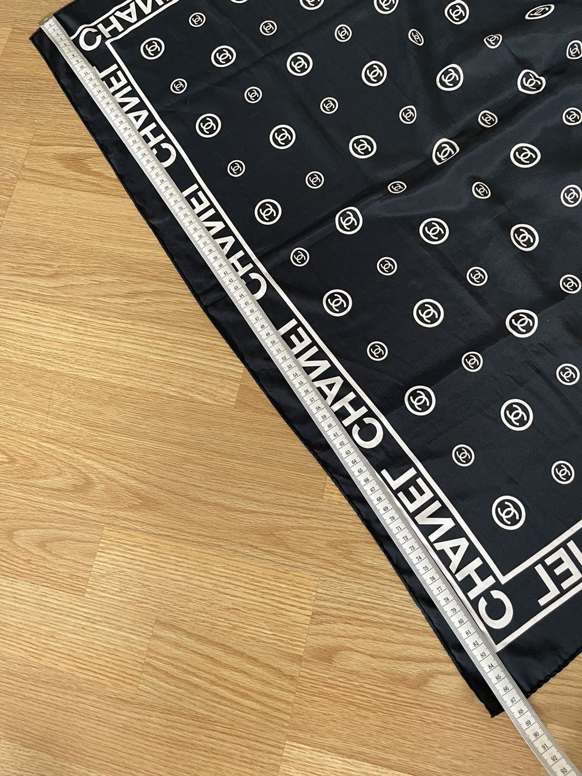Chanel Scarf Chanel made in Italy monogram vintage luxury silk Size ONE SIZE - 9 Thumbnail
