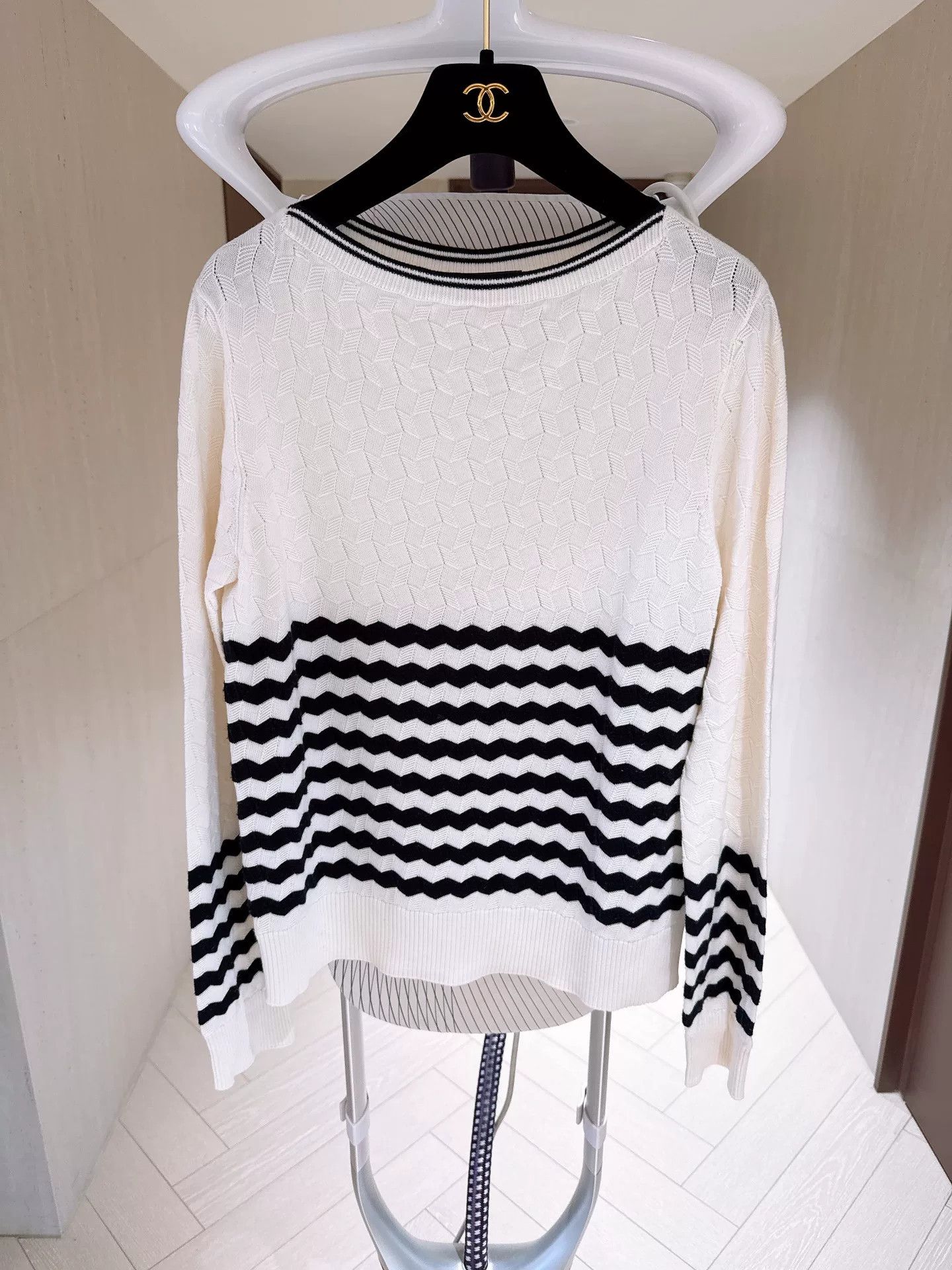 Loro Piana Loro Piana Black and White Striped Merino Wool Knit Sweater Size US S / EU 44-46 / 1 - 1 Thumbnail