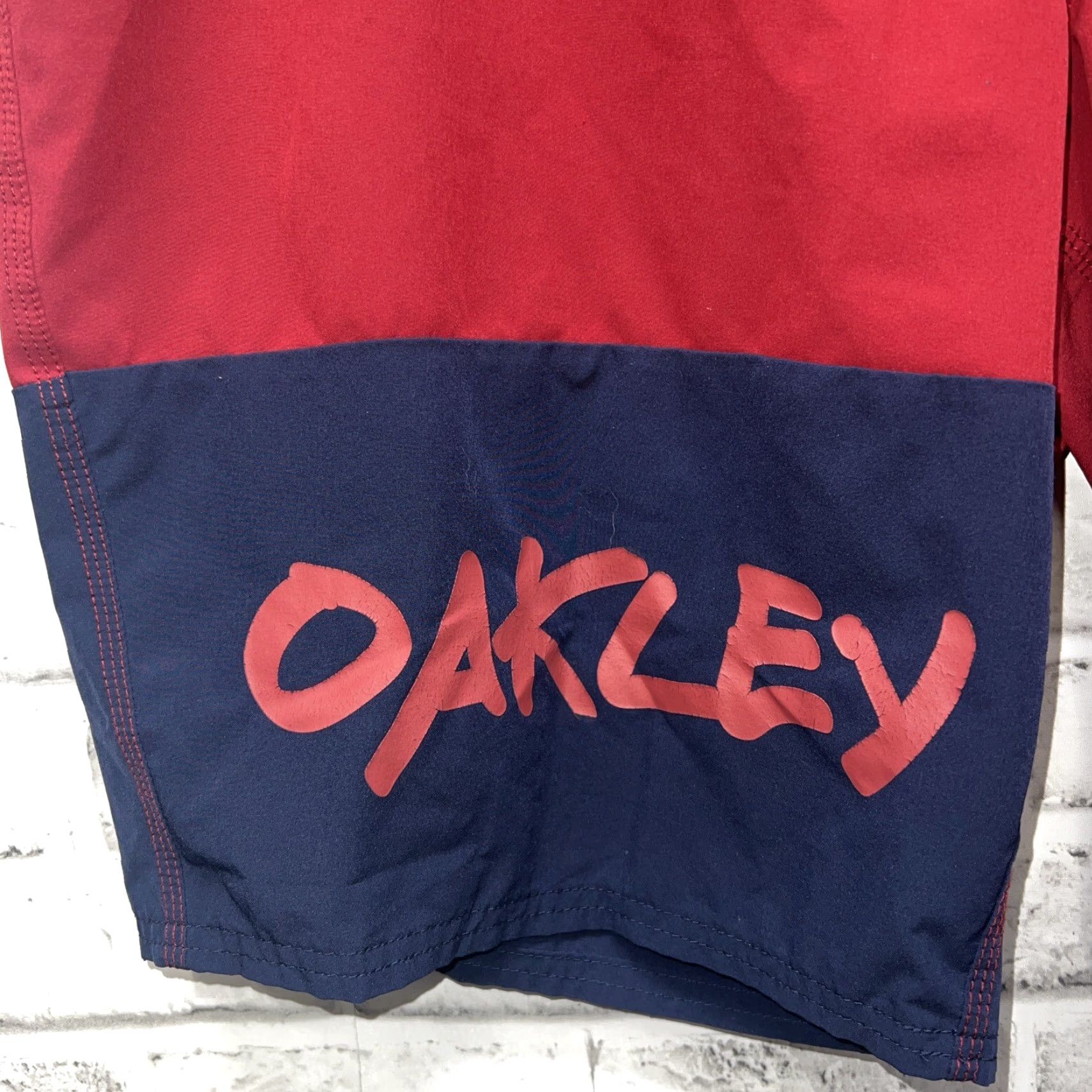 Oakley Oakley Performance Fit Red Swim Shorts Mens 36 Size US 36 / EU 52 - 2 Thumbnail