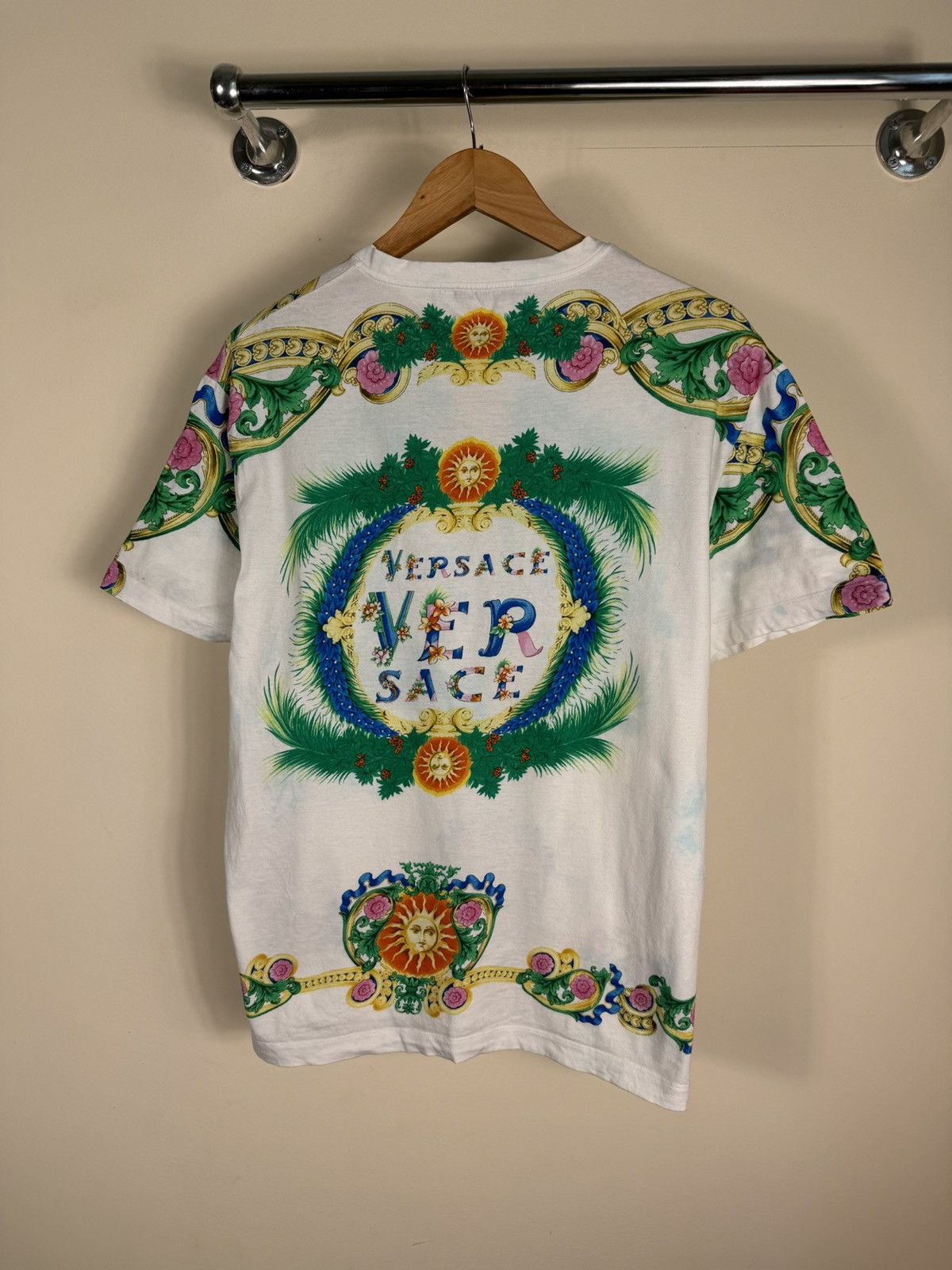 Versace Versace very rare t shirt Size US M / EU 48-50 / 2 - 2 Thumbnail