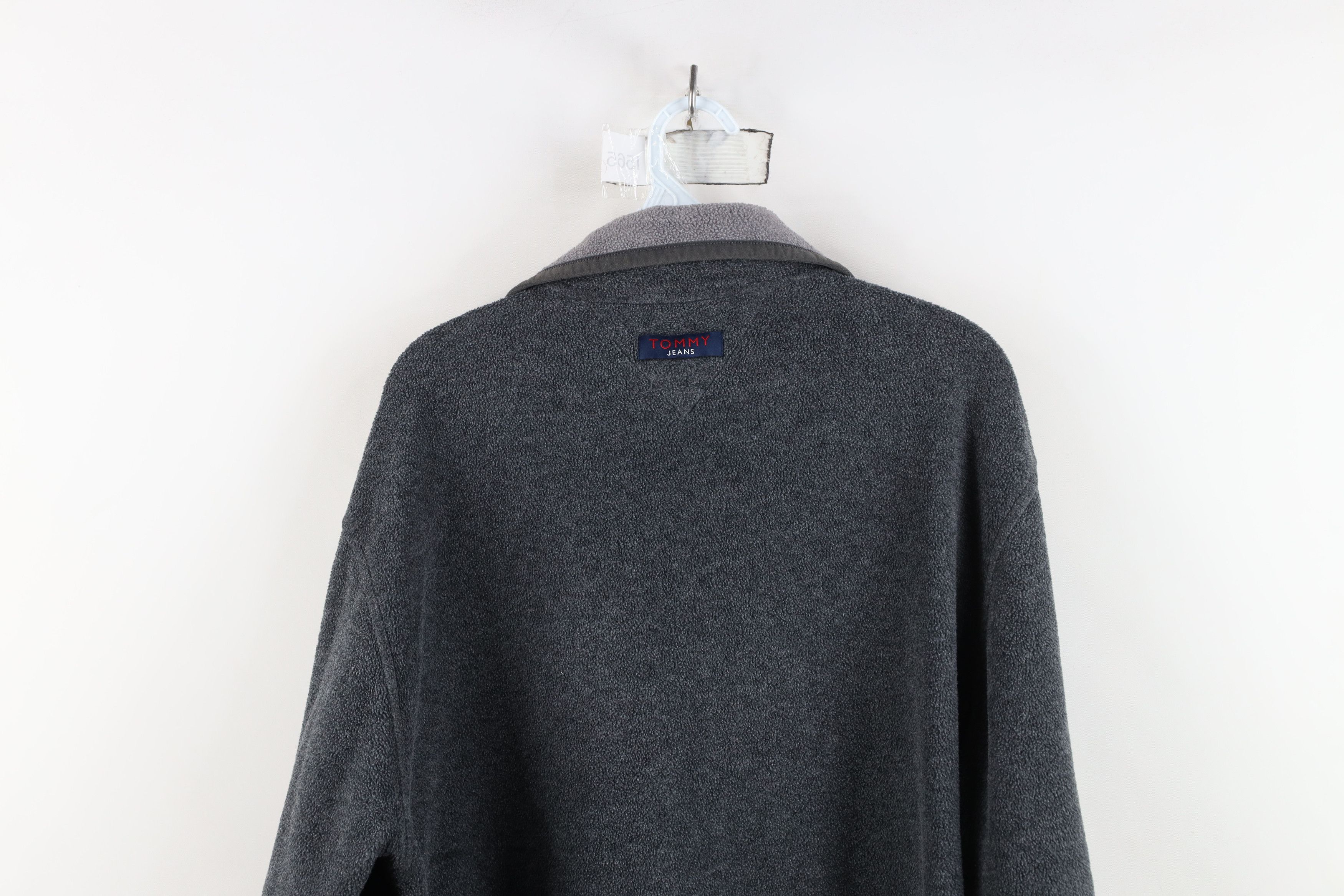 Tommy Hilfiger Vintage 90s Tommy Hilfiger Half Zip Fleece Pullover Jacket Size US L / EU 52-54 / 3 - 13 Thumbnail