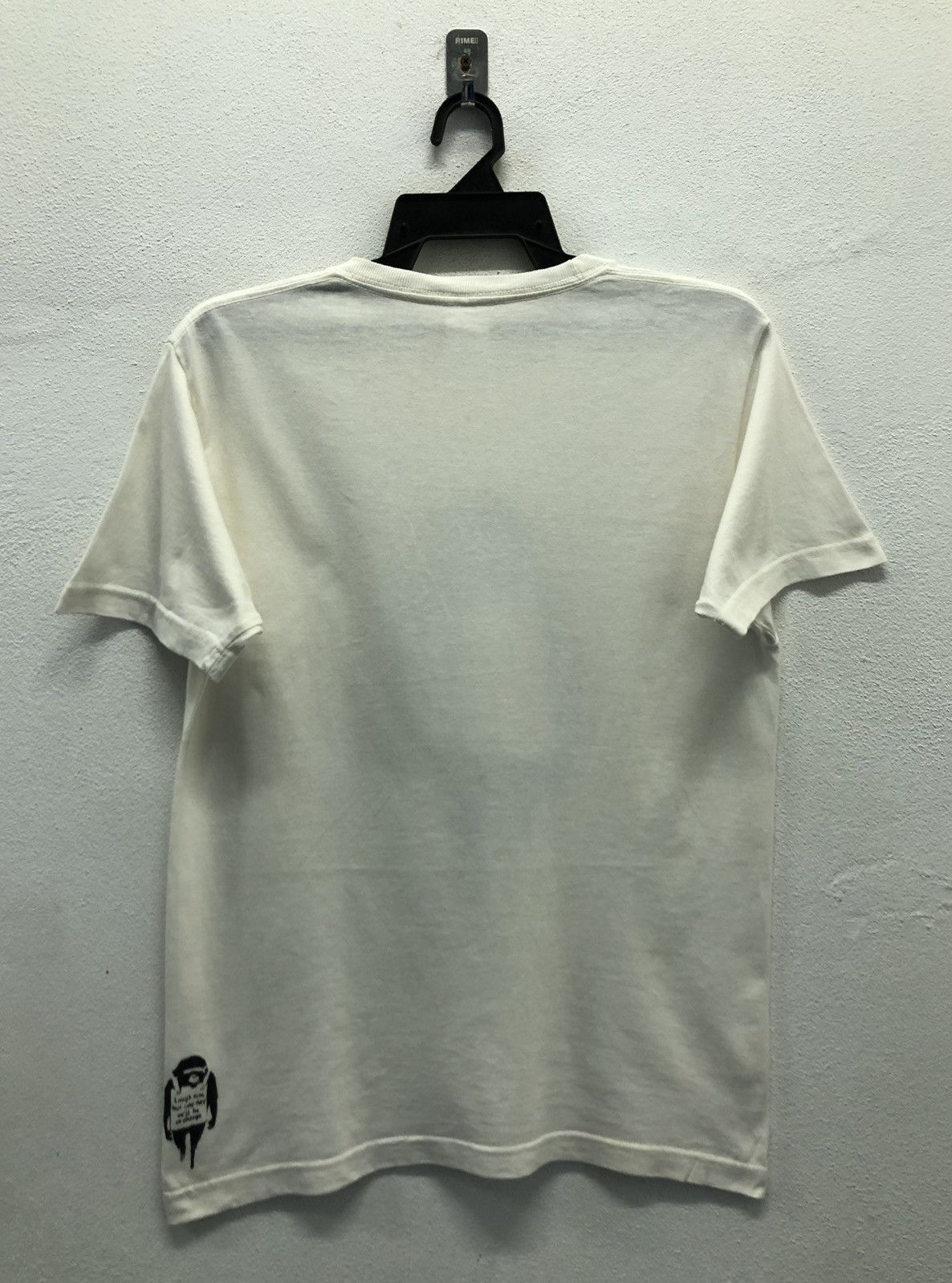 Vintage Banksy Laugh Now, But One Day We'll Be In Charge T-Shirt Size US M / EU 48-50 / 2 - 2 Thumbnail