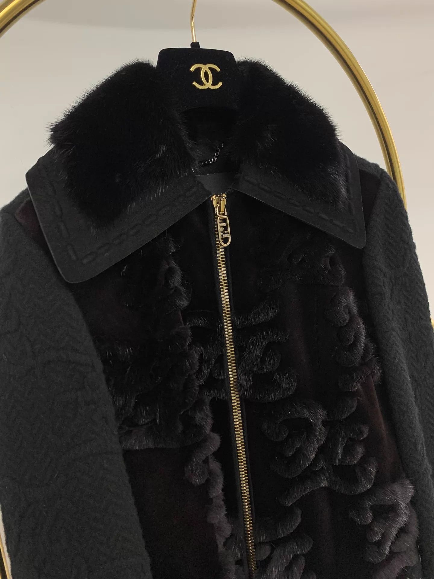 Fendi Fendi Mink Fur Paneled Black Near New 36 Jacket Size XS / US 0-2 / IT 36-38 - 2 Thumbnail