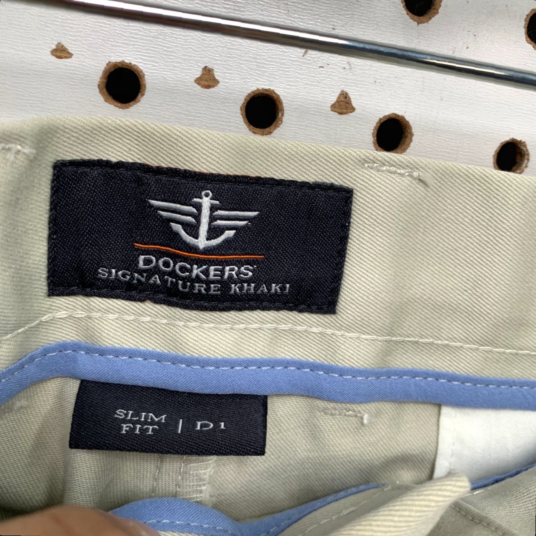 Dockers DOCKERS Chino Pants Mens Beige Signature Khaki Slim Fit 36x29 NWT Vintage No Size US 36 / EU 52 - 4 Thumbnail