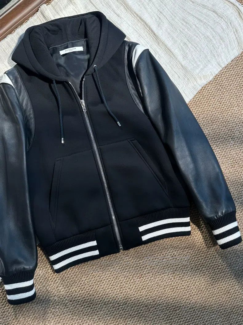 Givenchy Givenchy Leather sleeve patched leather back letter logo b Size US M / EU 48-50 / 2 - 2 Thumbnail
