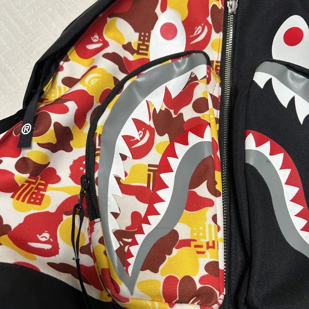 Bape BAPE SHARK BAG Size ONE SIZE - 2 Thumbnail