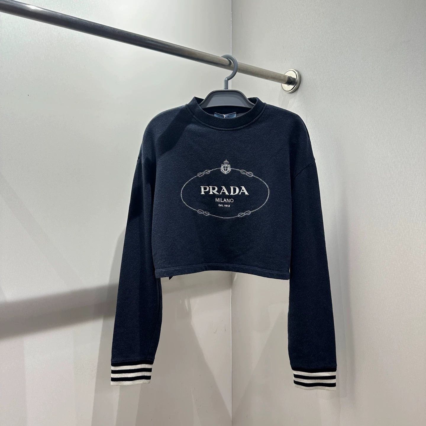 Prada Prada feb257 Logo Print Short Sweaters S Cotton Size S / US 4 / IT 40 - 1 Thumbnail