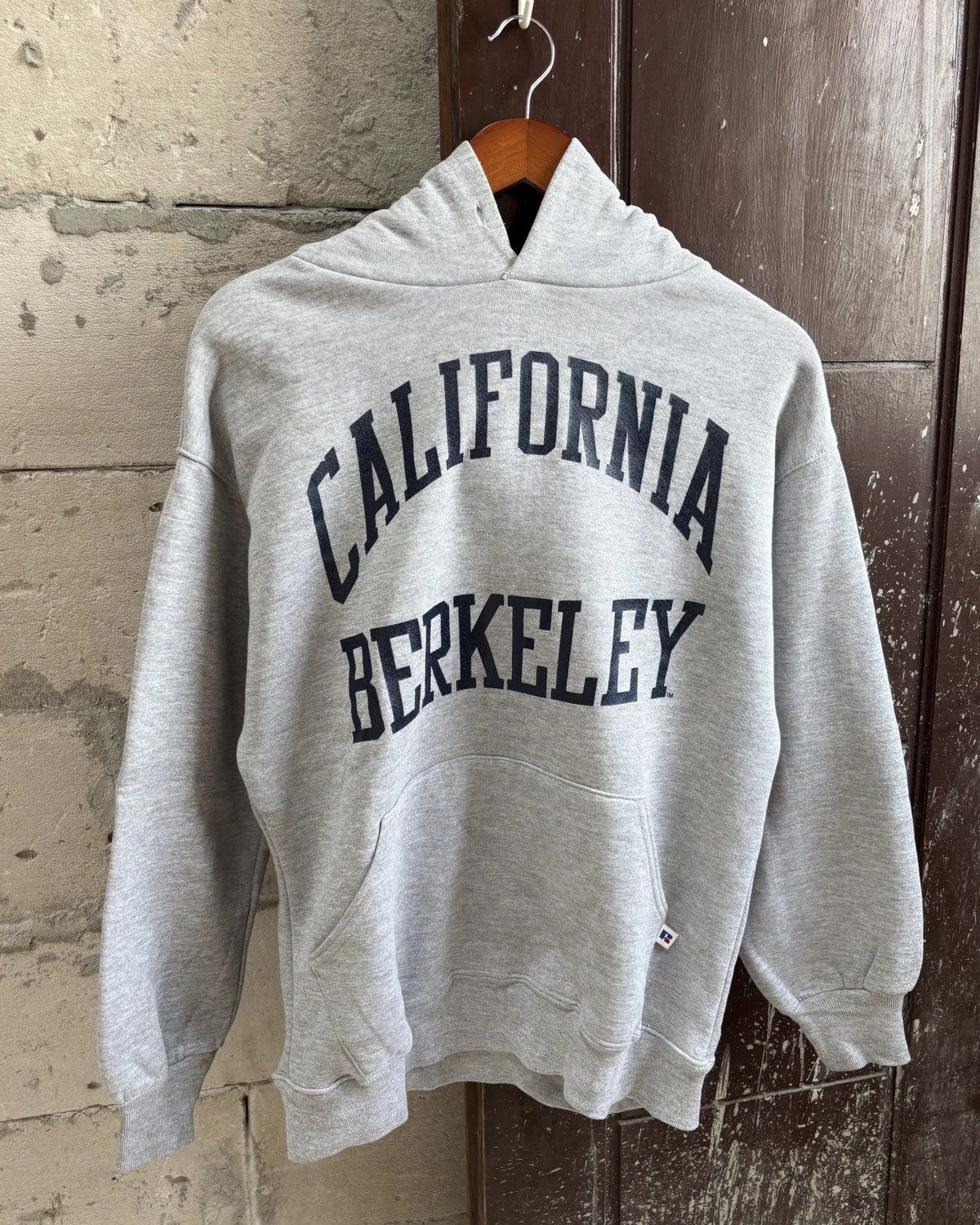 Japanese Brand Vintage 2000s Grey “California Berkeley” Russell Hoodie Size US L / EU 52-54 / 3 - 2 Thumbnail