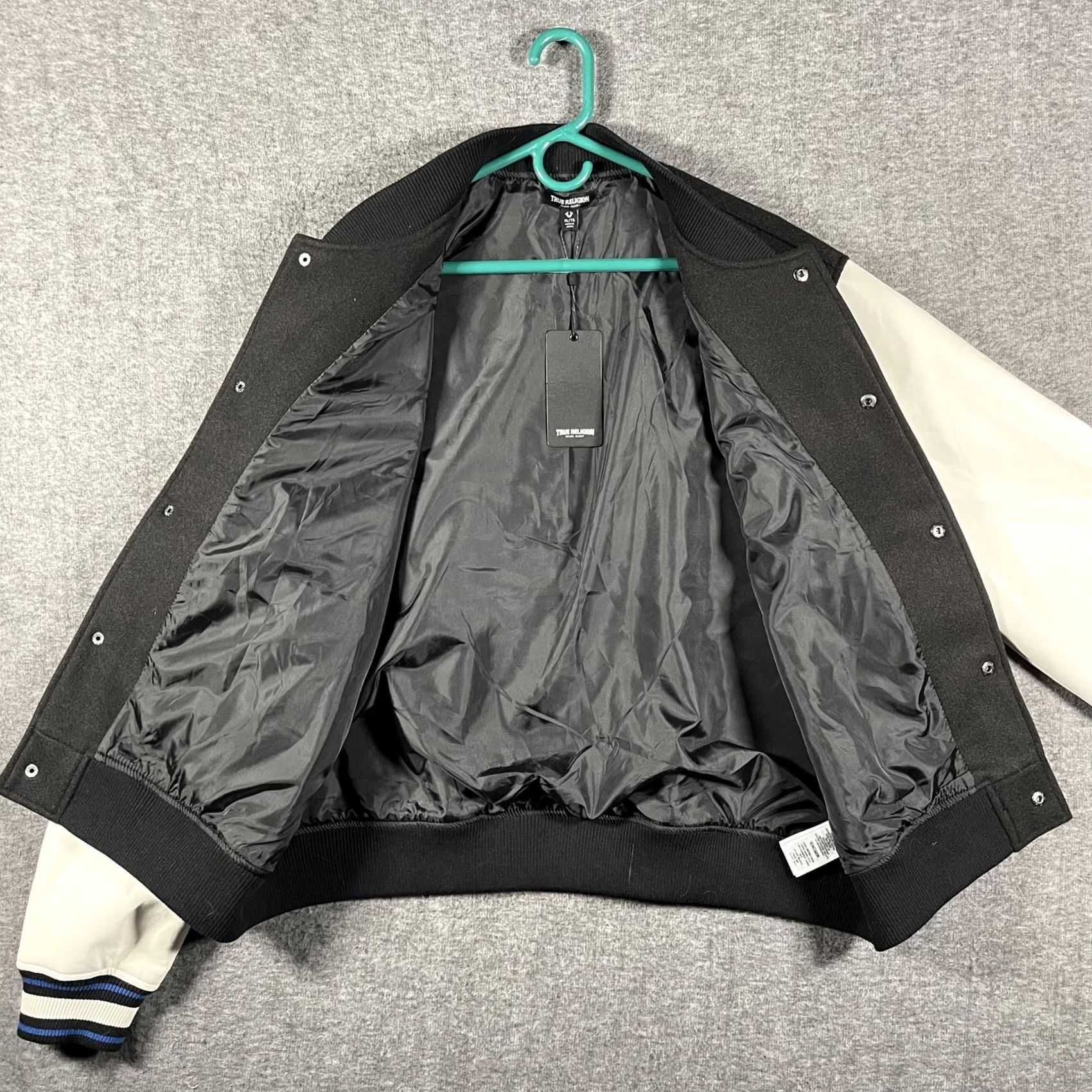 True Religion True Religion Varsity Jacket XL Black Wool Leather Spellout Streetwear Size US XL / EU 56 / 4 - 3 Thumbnail