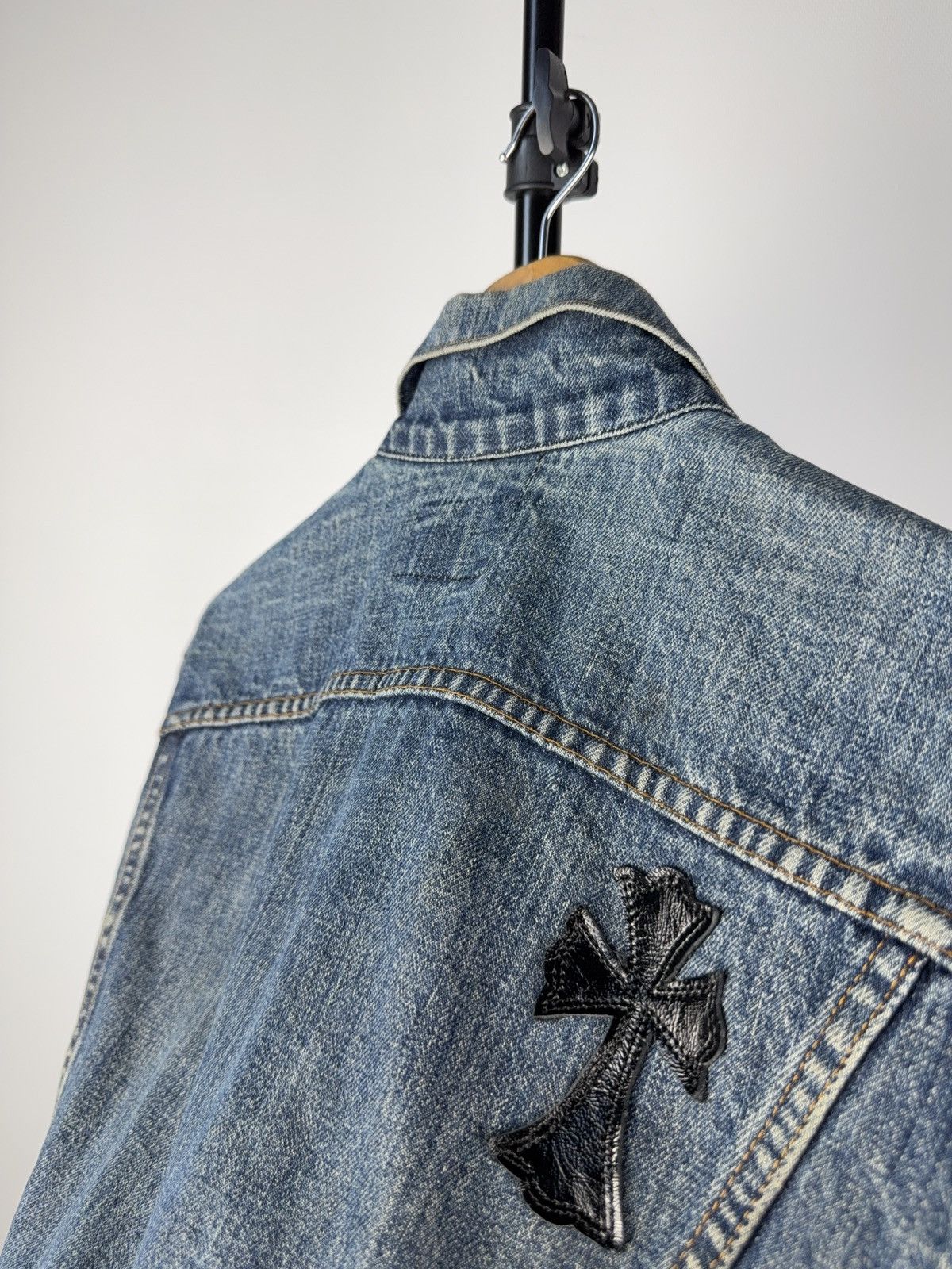 Levi's Vintage Clothing Vintage 90s Levi’s Chrome Hearts❗️Style Cross Denim Jacket Size US XS / EU 42 / 0 - 18 Thumbnail