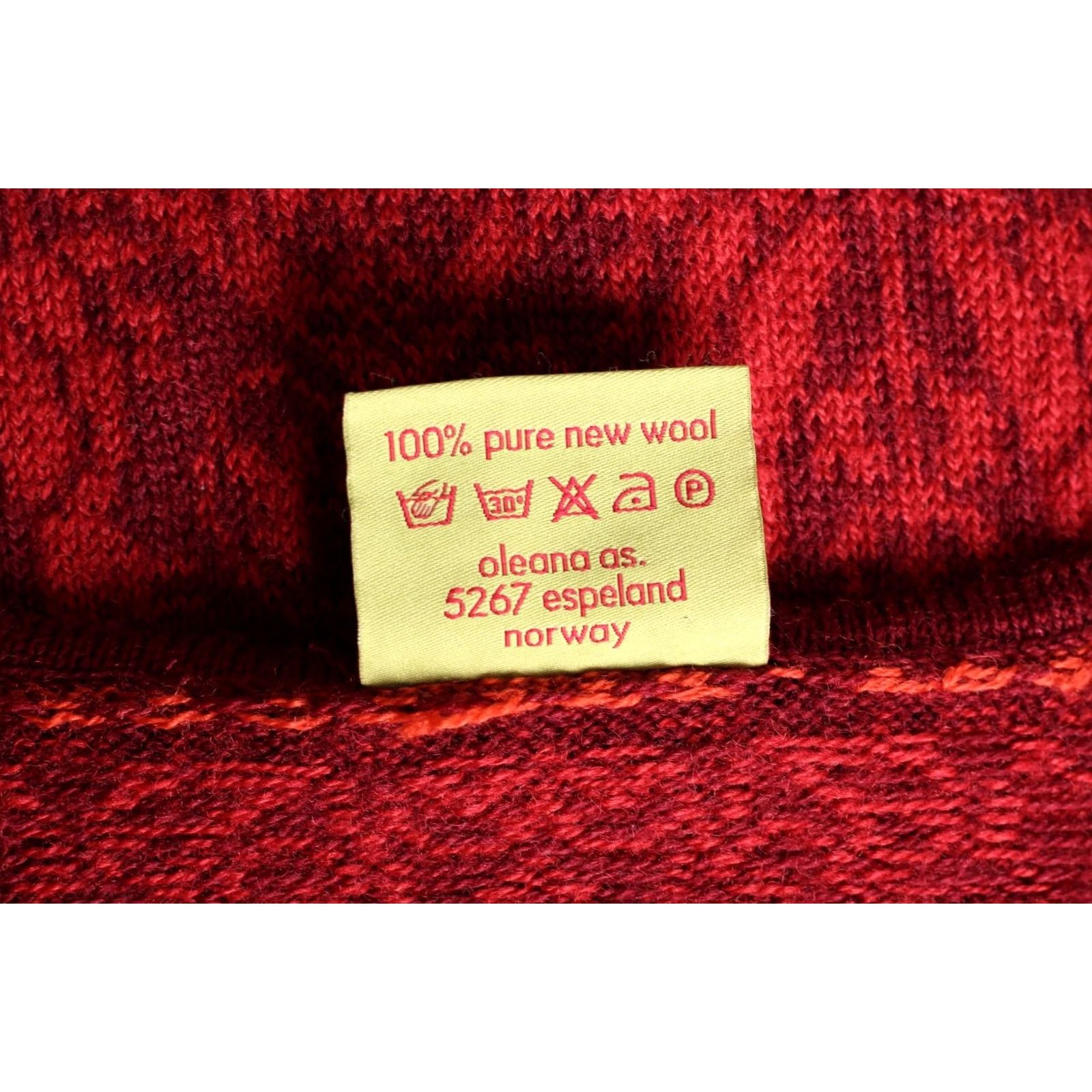 Vintage OLEANA Wool Cardigan Sweater Women Size L Nordic Fair Isle Vintage Red Cardigan Womens L, Red, Knitted Wool, Crew Neck, Button, 90s VR2471 Size L / US 10 / IT 46 - 7 Thumbnail