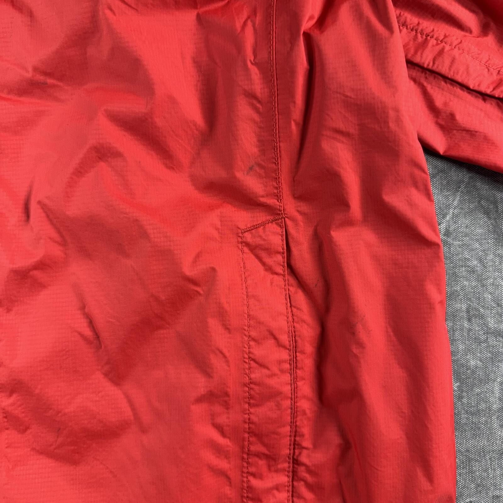 The North Face The Northface Jacket Men's L Red Nylon NF0A4P8K F20 Size US L / EU 52-54 / 3 - 5 Thumbnail