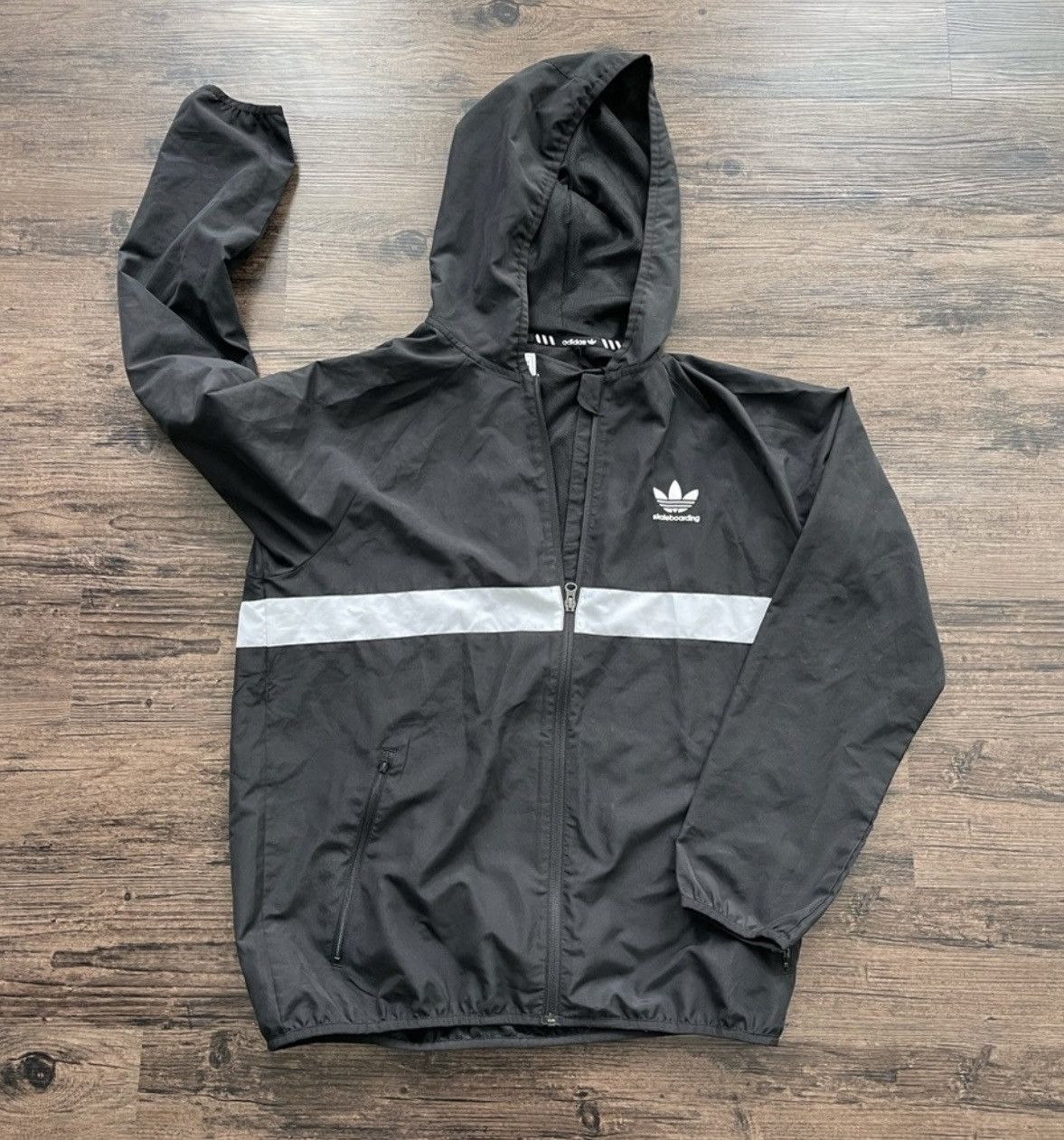 Adidas Adidas skateboarding windbreaker jacket Size US L / EU 52-54 / 3 - 1 Thumbnail