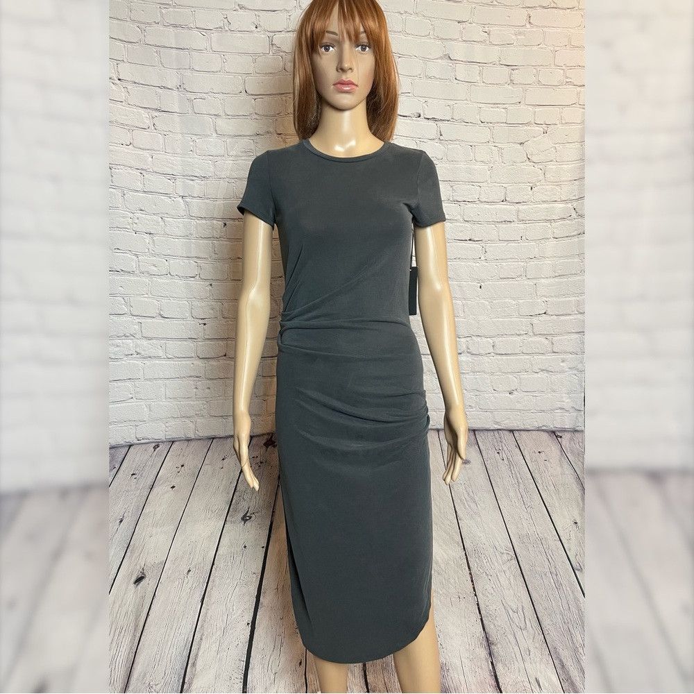 Lulus NWT New Lulu's Grey Bodycon Short Sleeve Midi Dress Size XS Size XS / US 0-2 / IT 36-38 - 1 Thumbnail