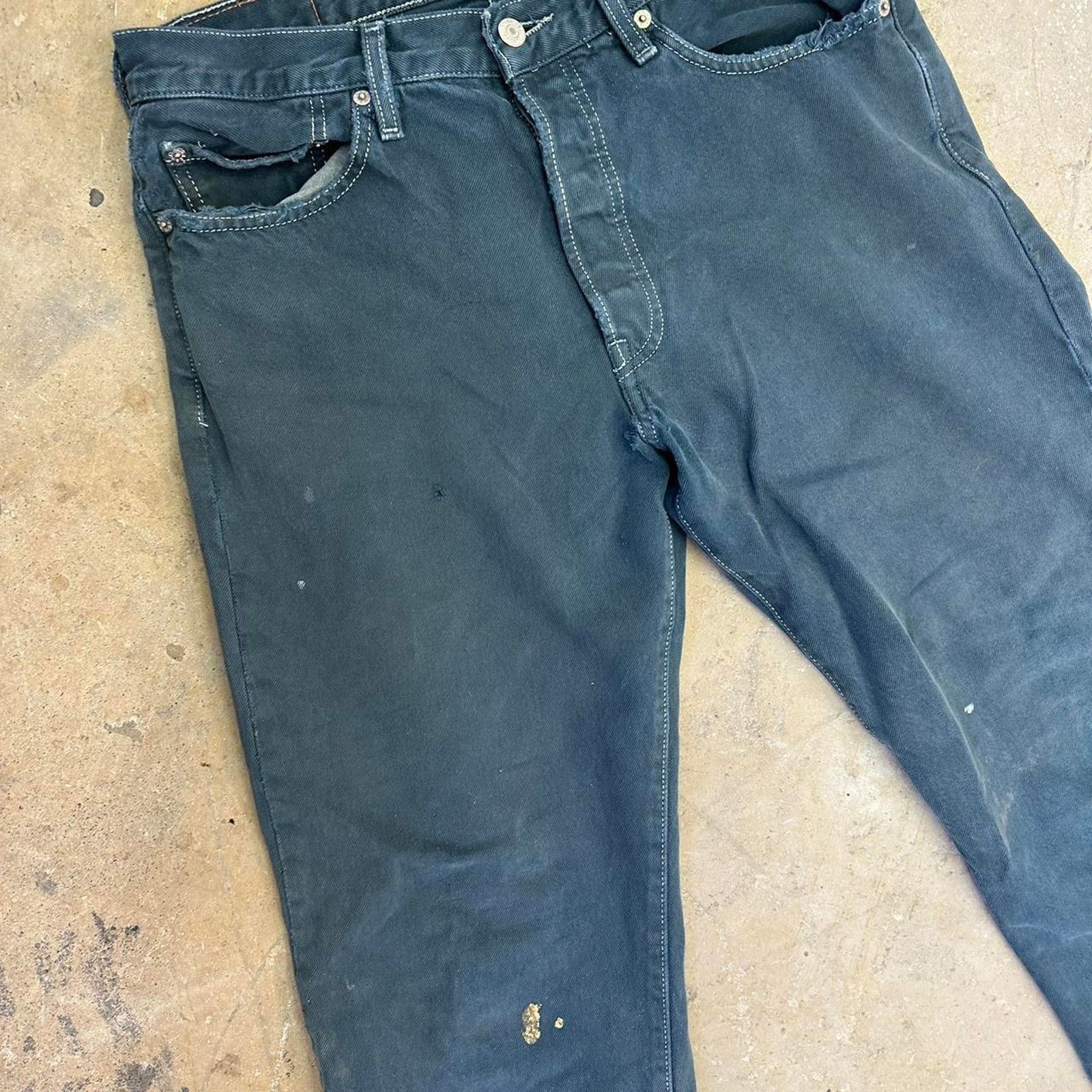 Levi's Levi 33' Jeans Blue Cotton Distressed Straight Leg Denim Size US 33 - 2 Thumbnail
