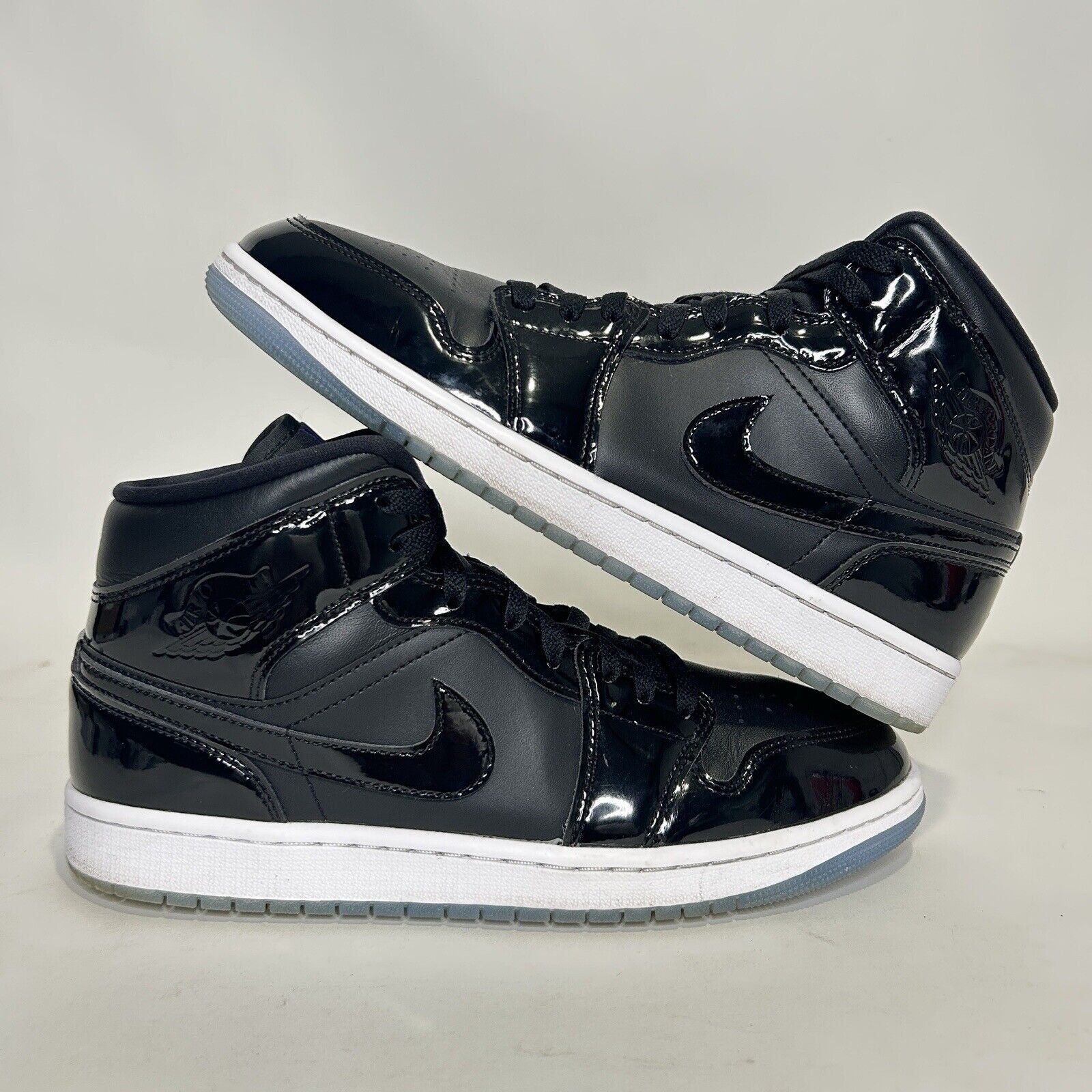 Nike Nike Air Jordan 1 Mid SE “Space Jam" 2024 Size US 10 / EU 43 - 1 Thumbnail