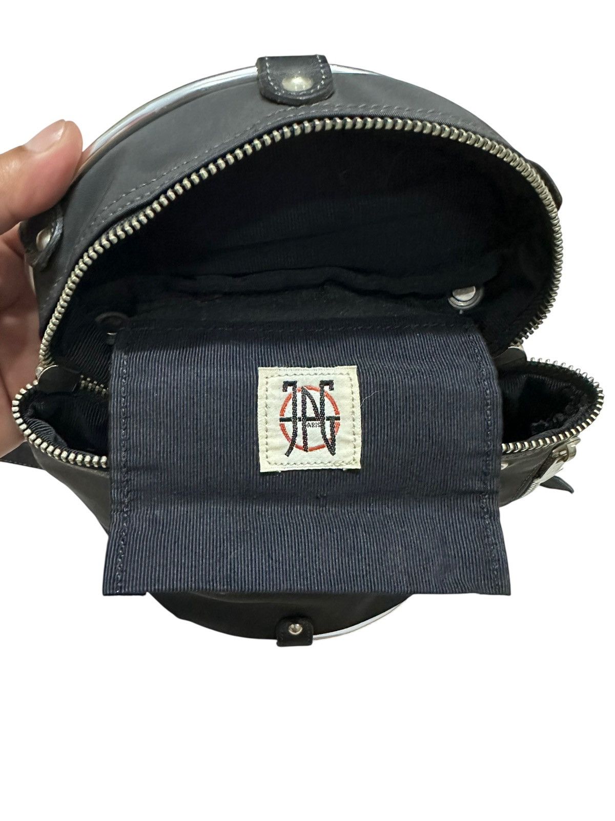 Jean Paul Gaultier RARE ‼️Jean Paul Gaultier Metal frame mini backpack Size ONE SIZE - 8 Thumbnail