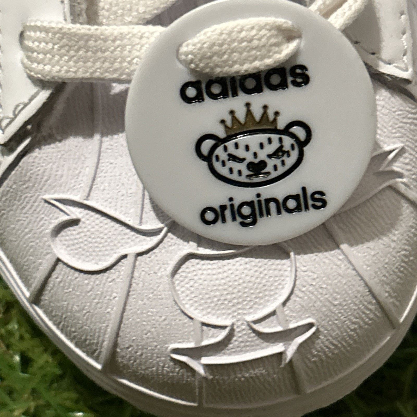 Adidas Size 7.5 Nigo x adidas Superstar Bearfoot White Men’s Shoes Size US 7.5 / EU 40-41 - 12 Thumbnail