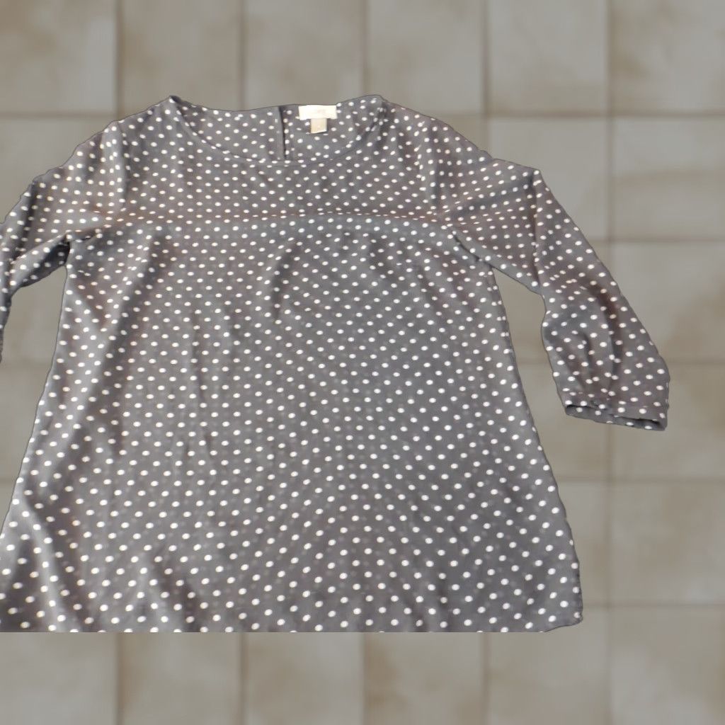 Ann Taylor Ann Taylor Loft Loft top Medium Gray pullover womens blouse M Gray Sheer Lightweight Casual Polyester Down Button Round Neck Long Sleeve Regular Women Size M / US 6-8 / IT 42-44 - 1 Thumbnail