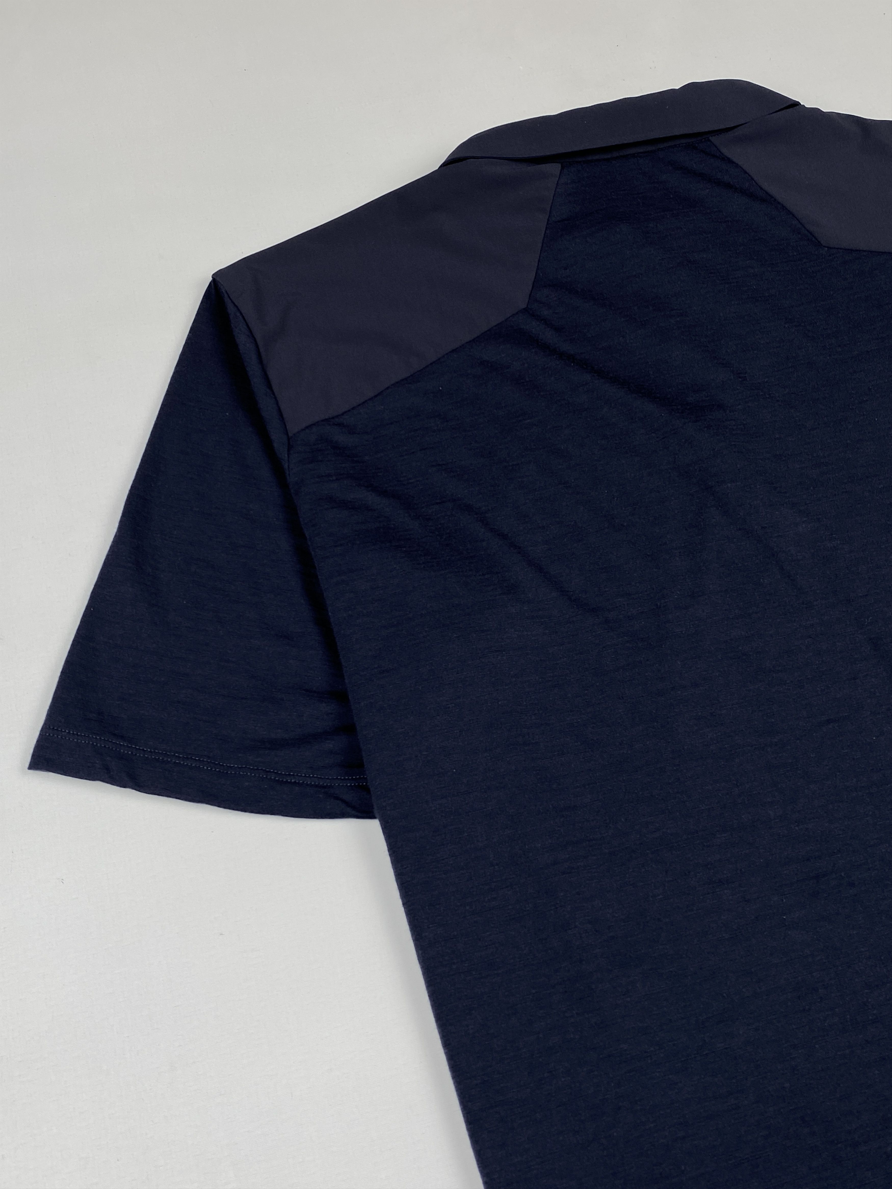 Arc'teryx Veilance Frame SS Polo Shirt Size US M / EU 48-50 / 2 - 10 Thumbnail