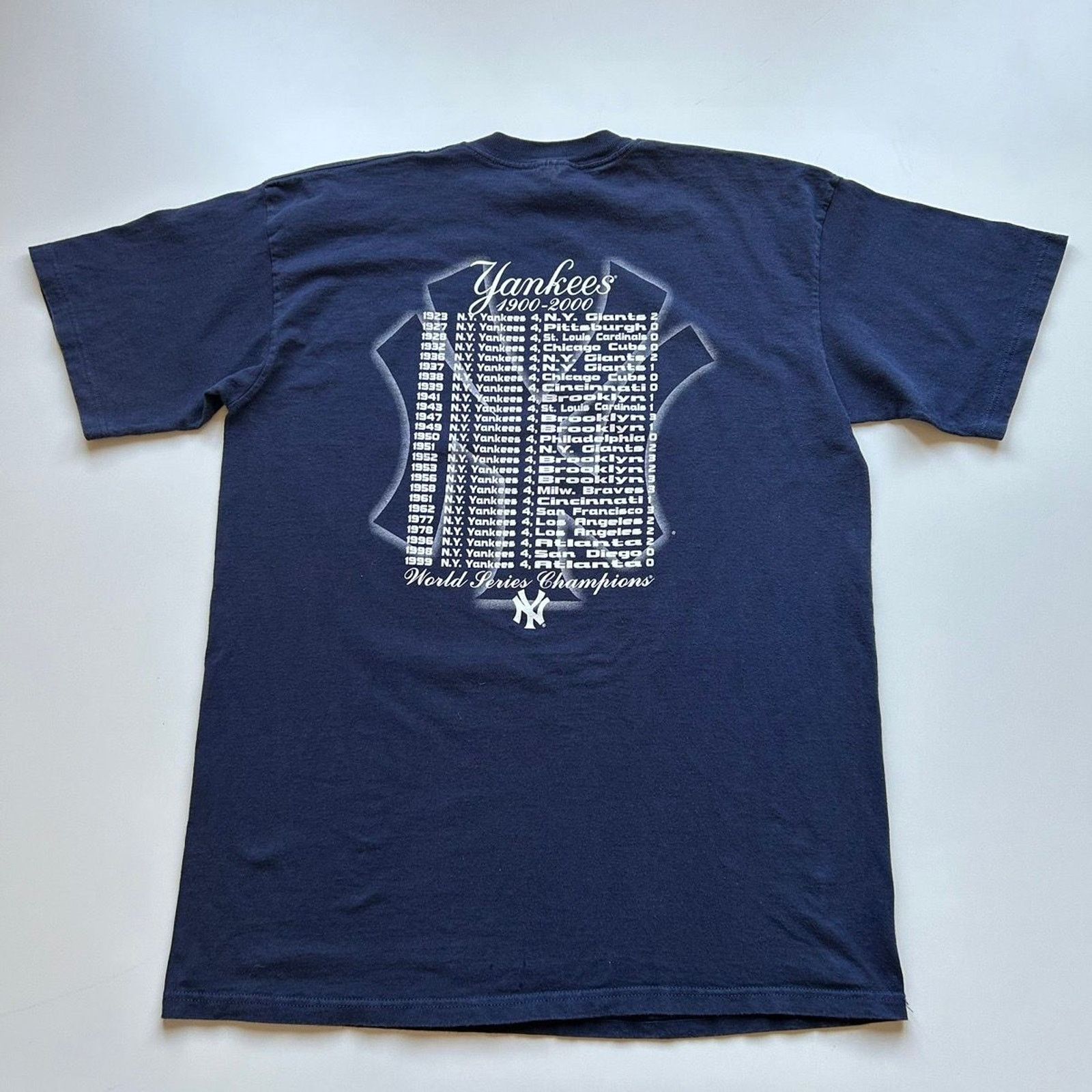 Majestic Vintage Y2K New York Yankees MLB Shirt XL Majestic Baseball Size US XL / EU 56 / 4 - 3 Thumbnail