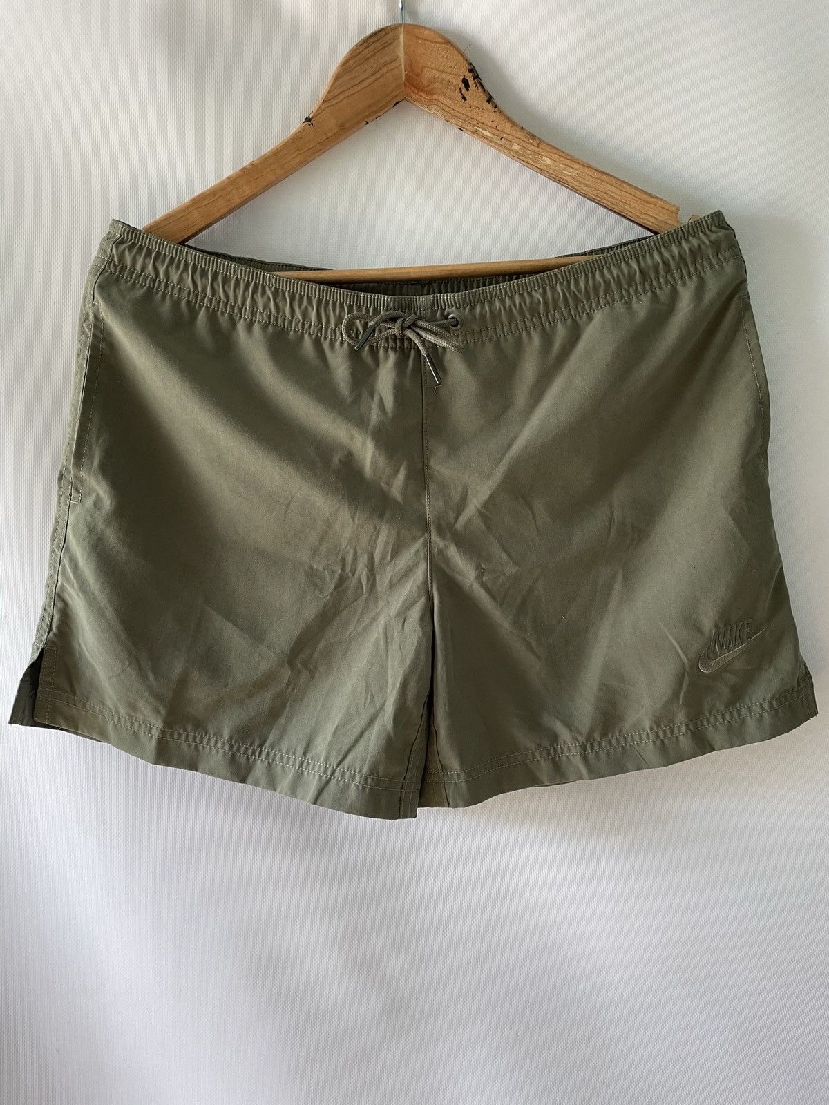 Nike × Vintage Nike vintage sports khaki shorts Size US 32 / EU 48 - 1 Thumbnail